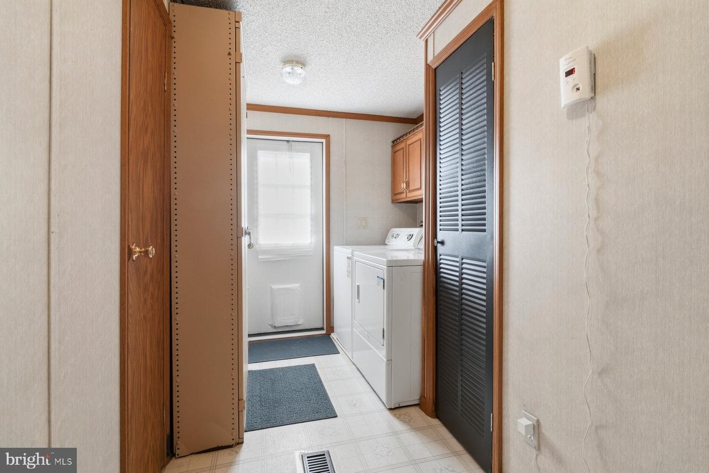 430 Clover Lane photo 11