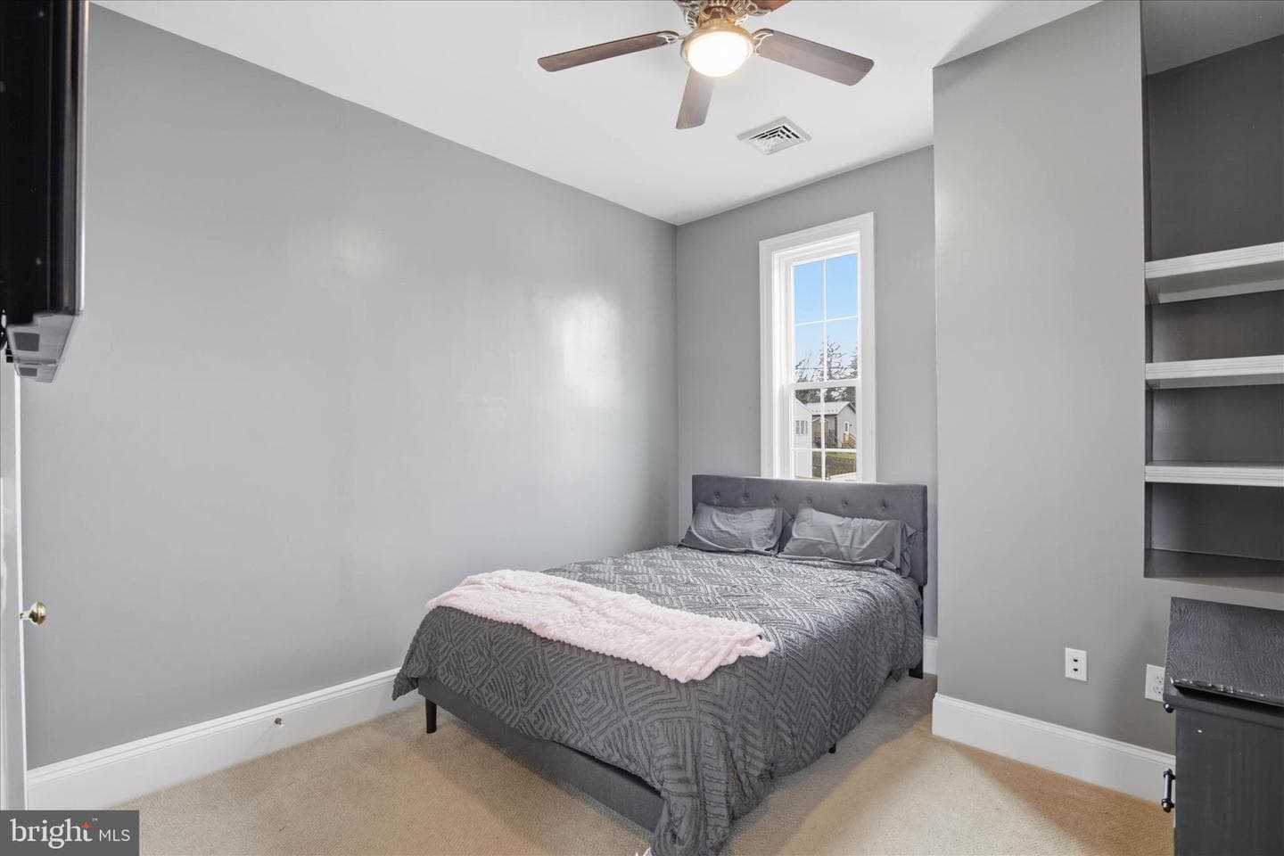 302 S Front Street photo 39