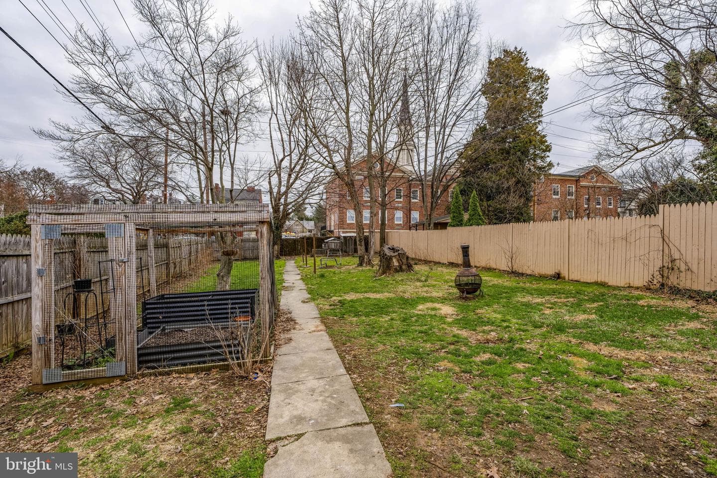 833 S Beaver Street photo 32