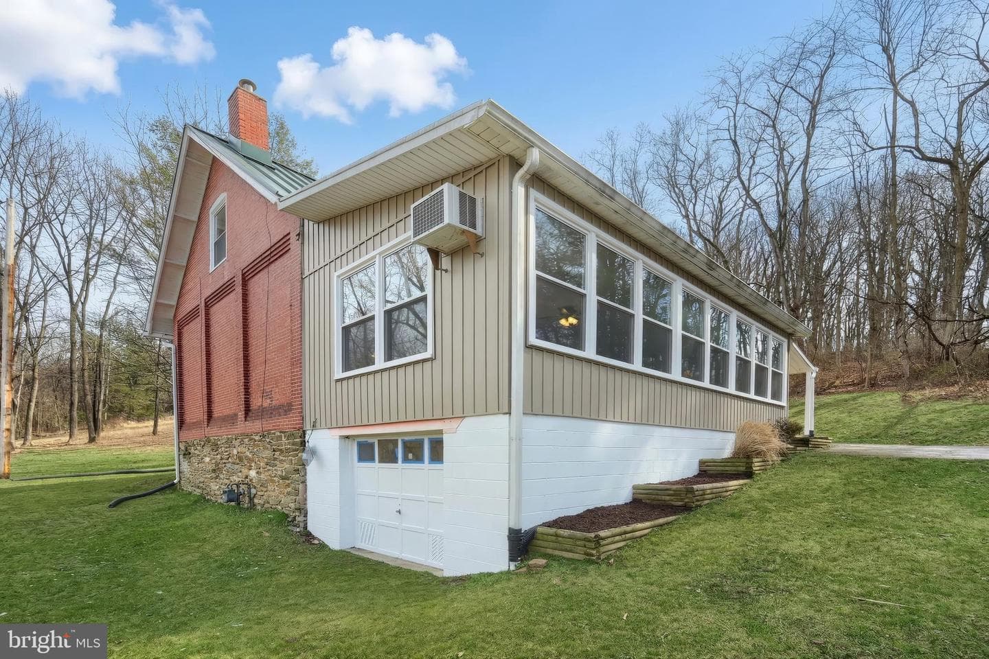 905 Chambers Road photo 22