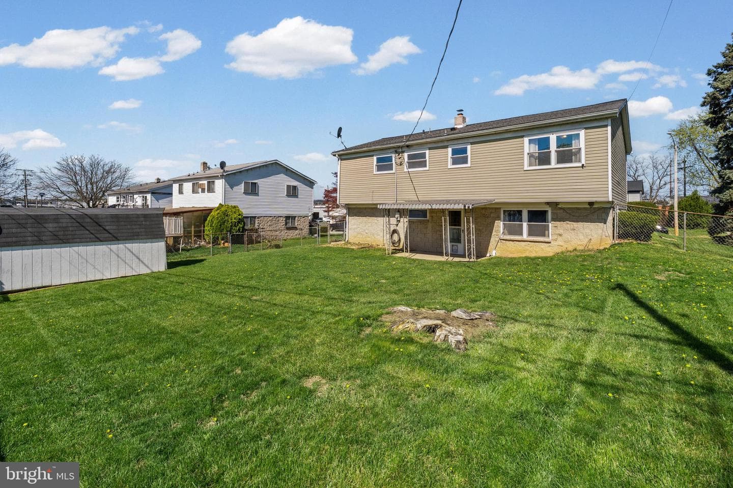 982 Marbrook Lane photo 25