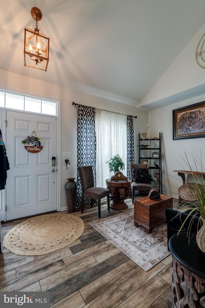 608 Misty Hill Drive photo 3