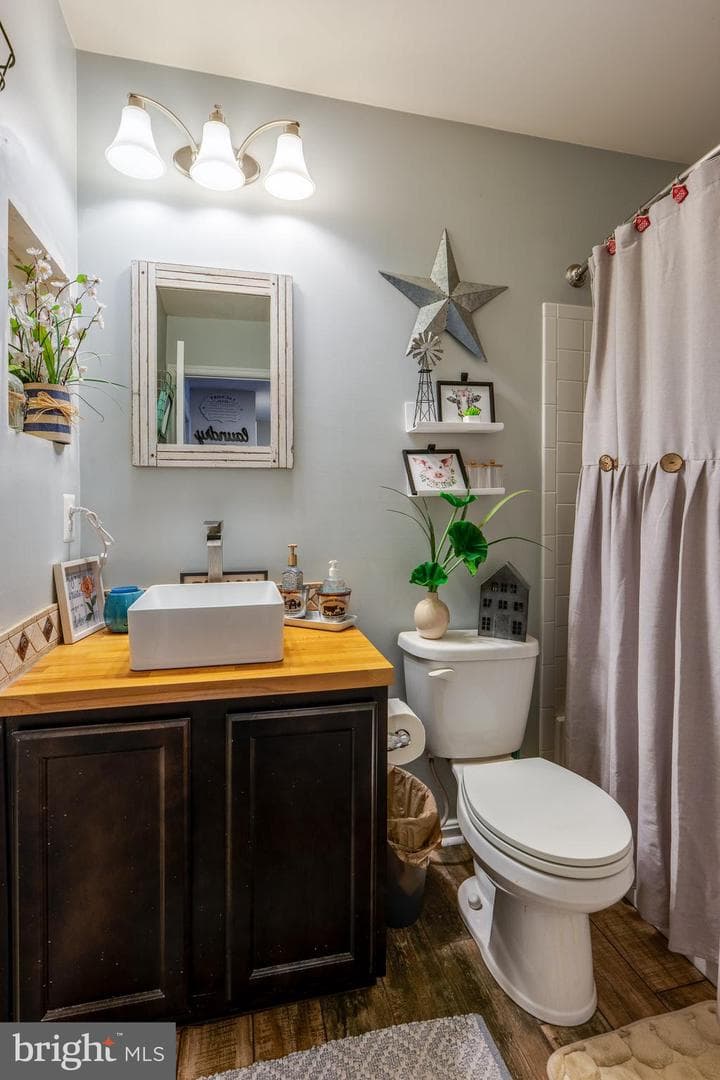 608 Misty Hill Drive photo 32