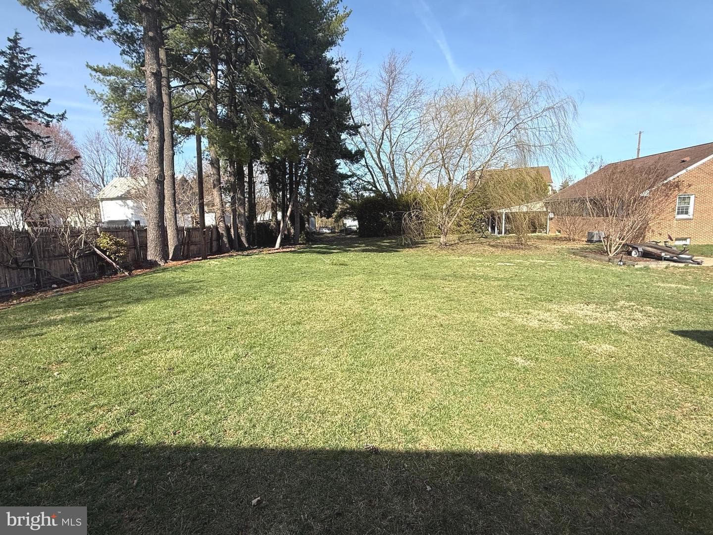 566 Baer Avenue photo 29