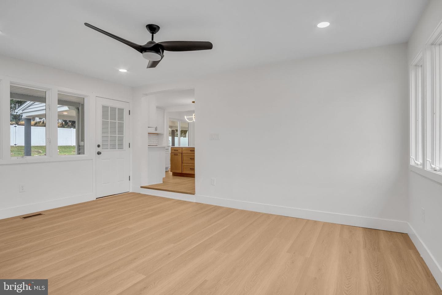 7 Crescent Drive photo 12
