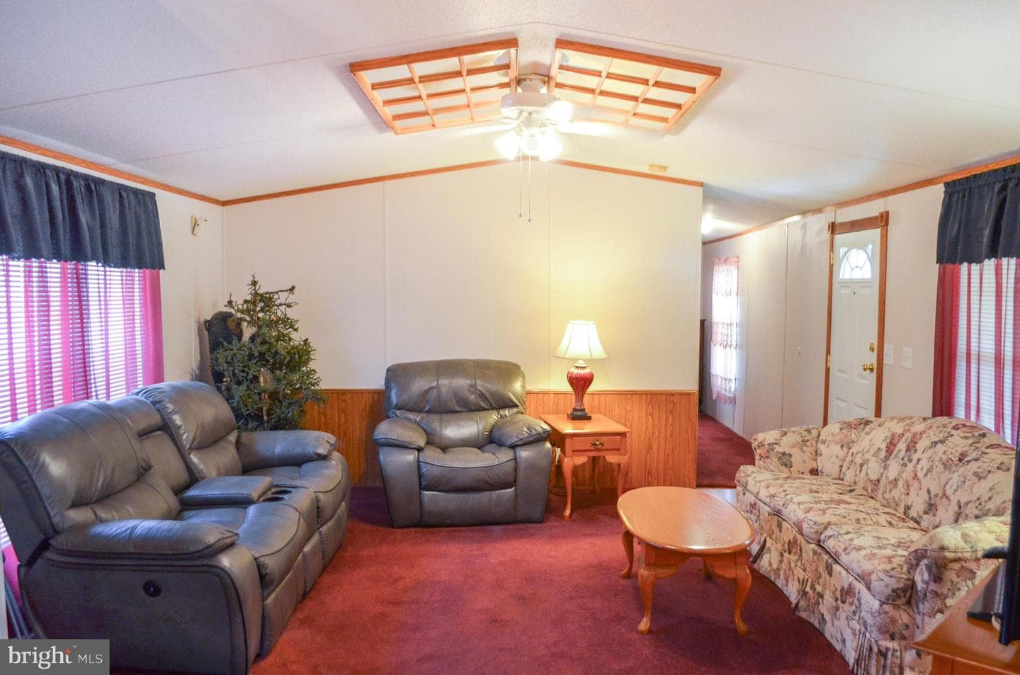 252 James Way photo 10