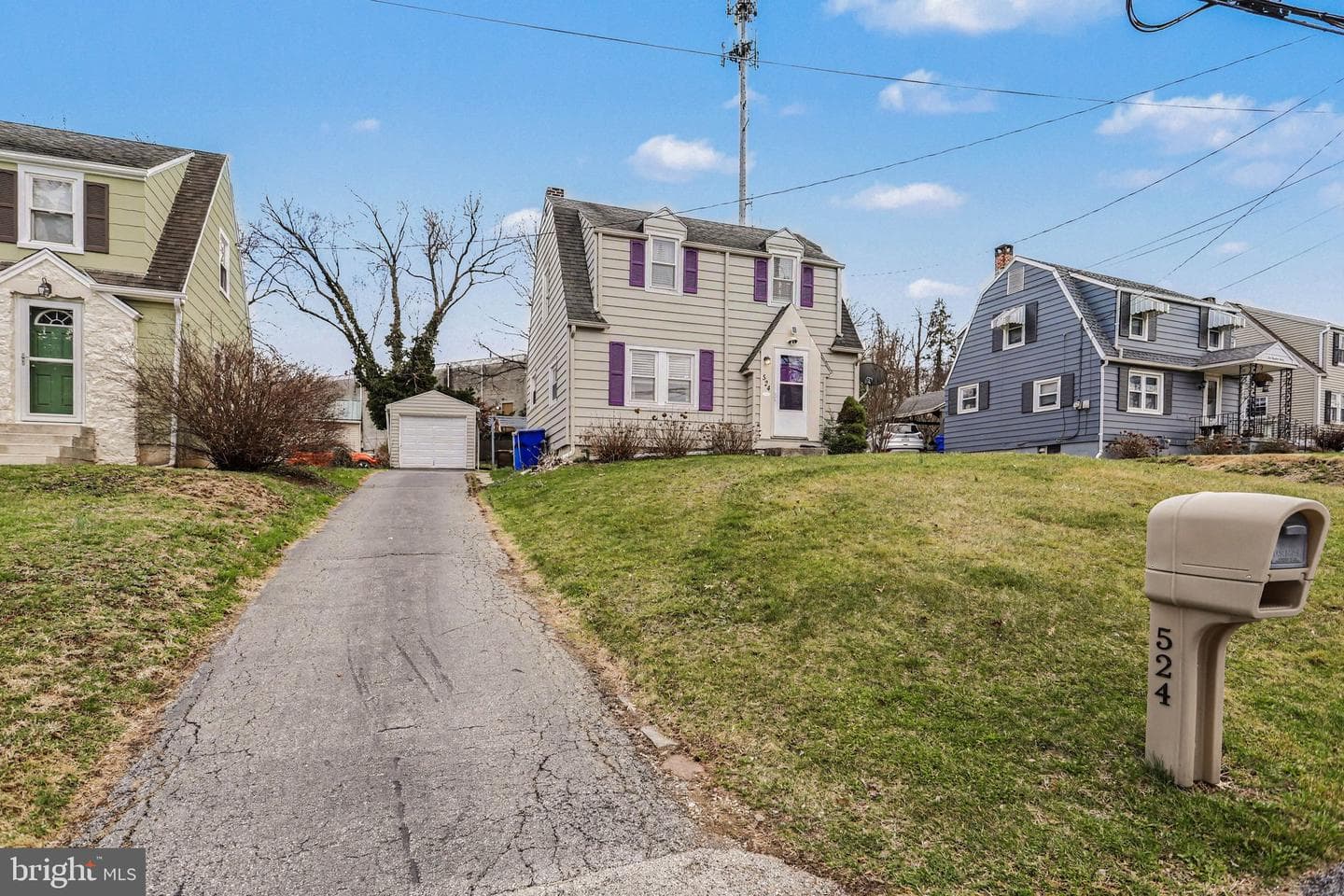 524 Hillcrest Road photo 3
