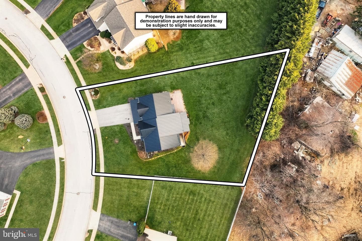 735 Clydesdale Drive photo 11