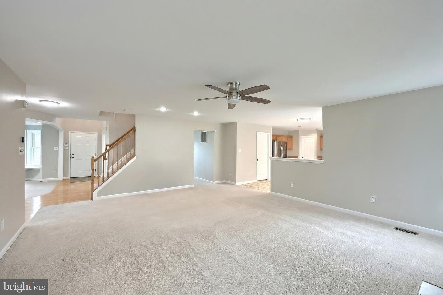 735 Clydesdale Drive photo 27