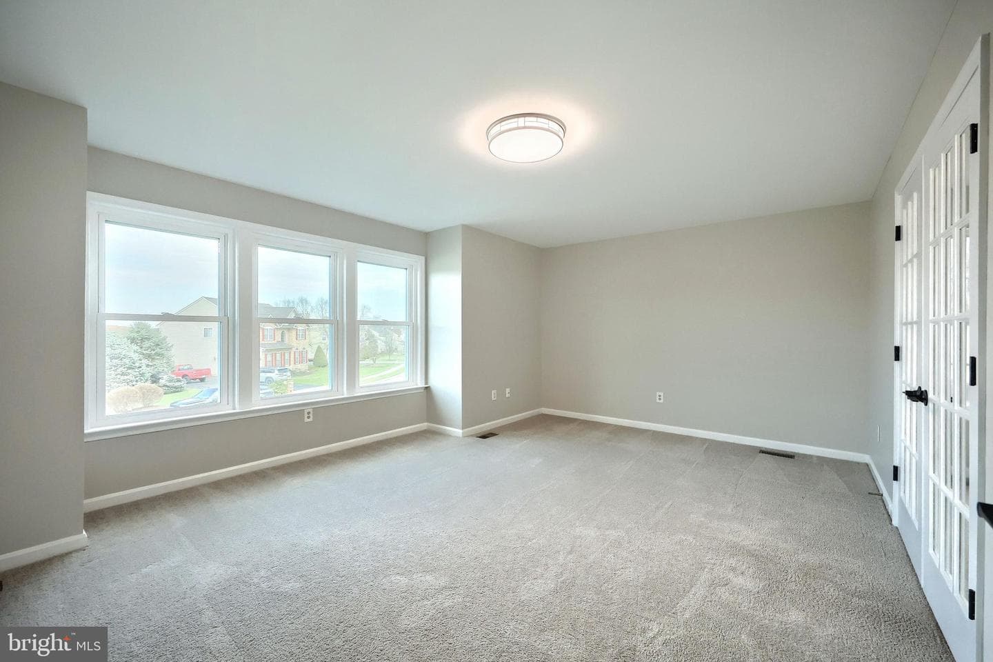 735 Clydesdale Drive photo 44