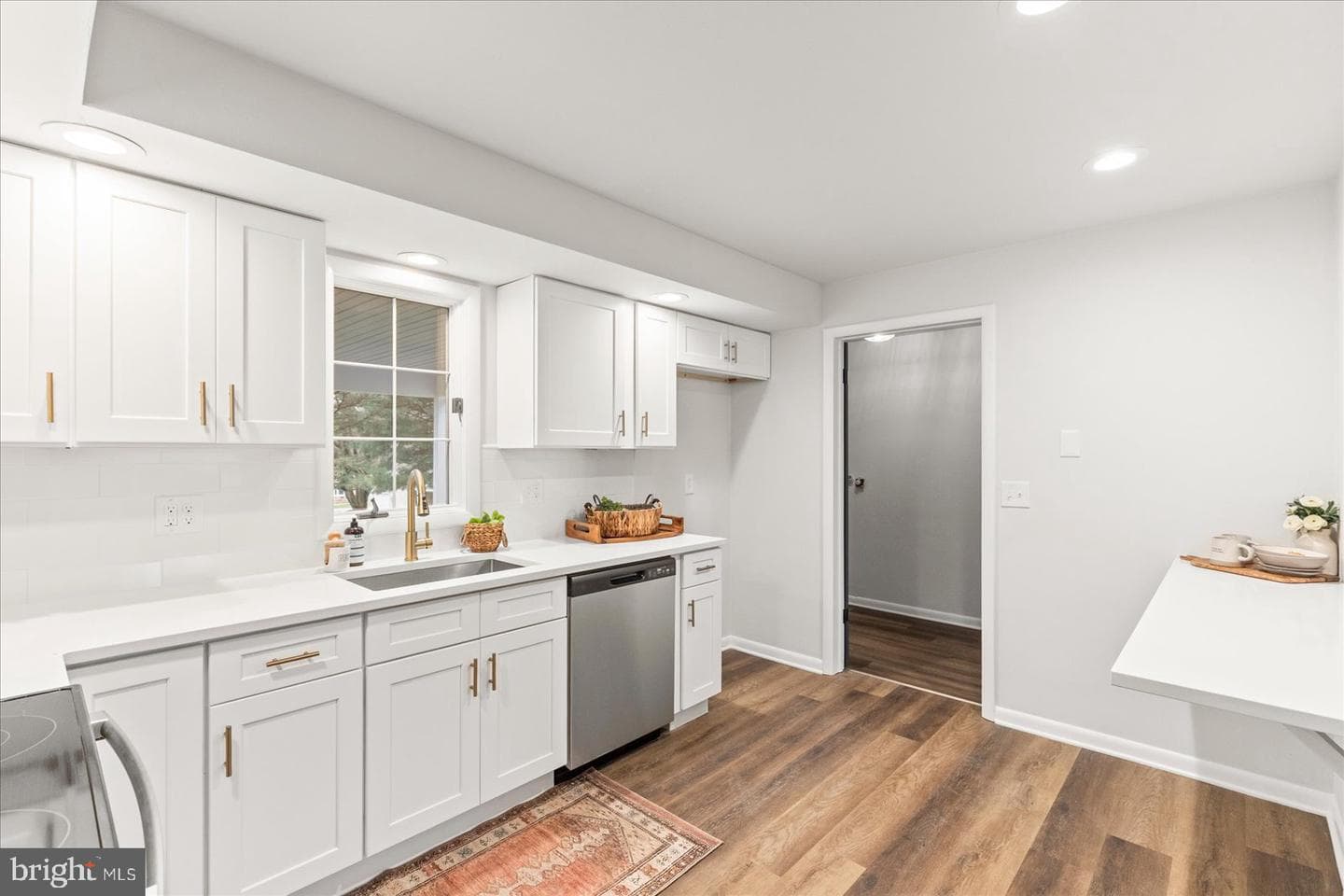 2421 Carllyn Drive photo 10