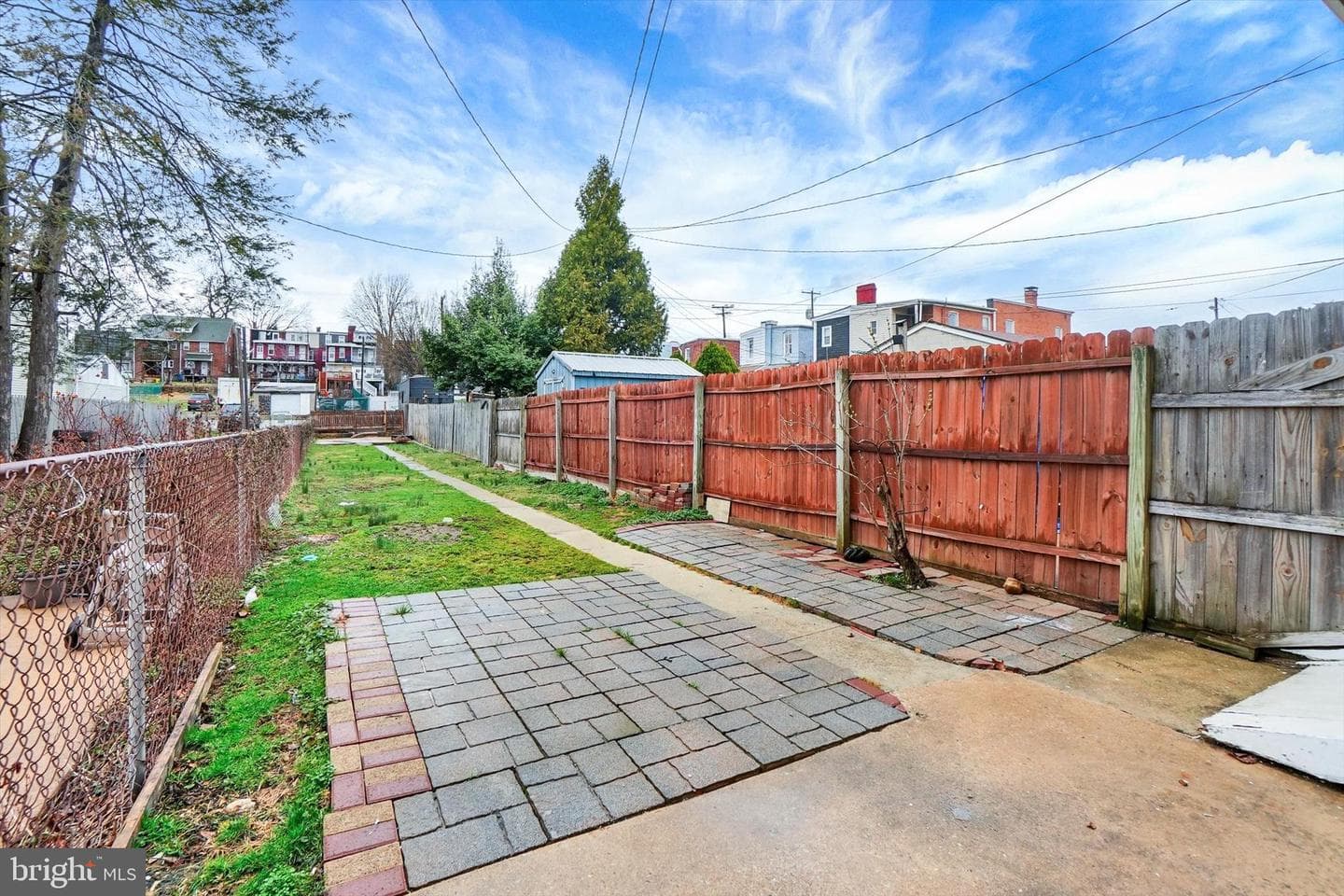 1147 E King Street photo 24