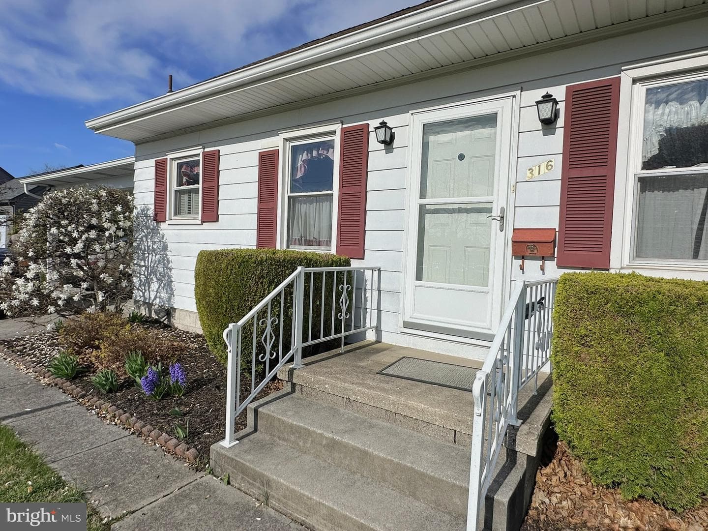 316 Moul Avenue photo 2
