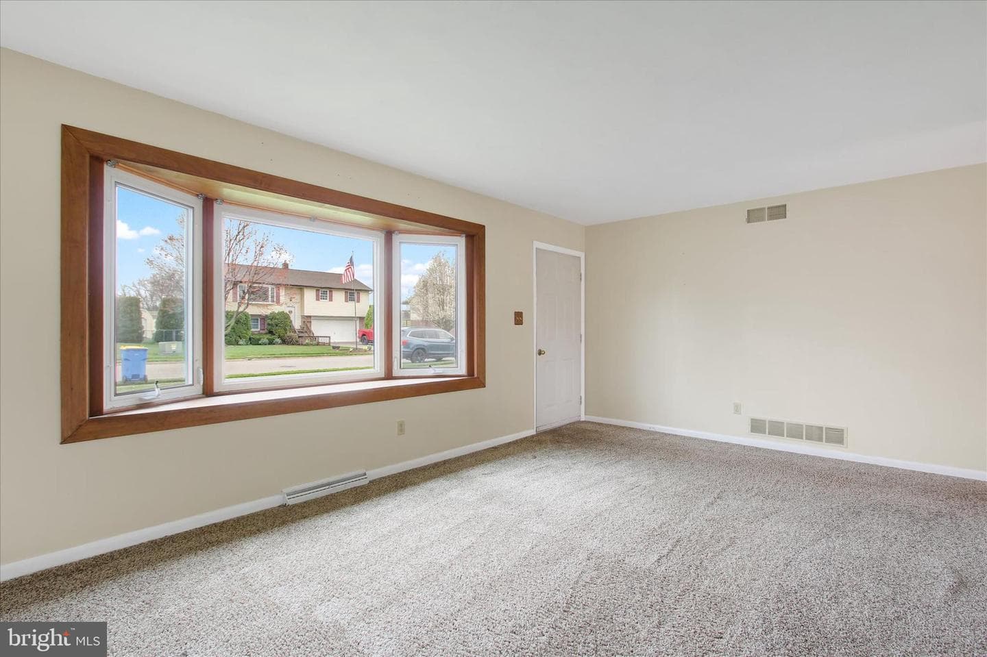 233 Lena Drive photo 11