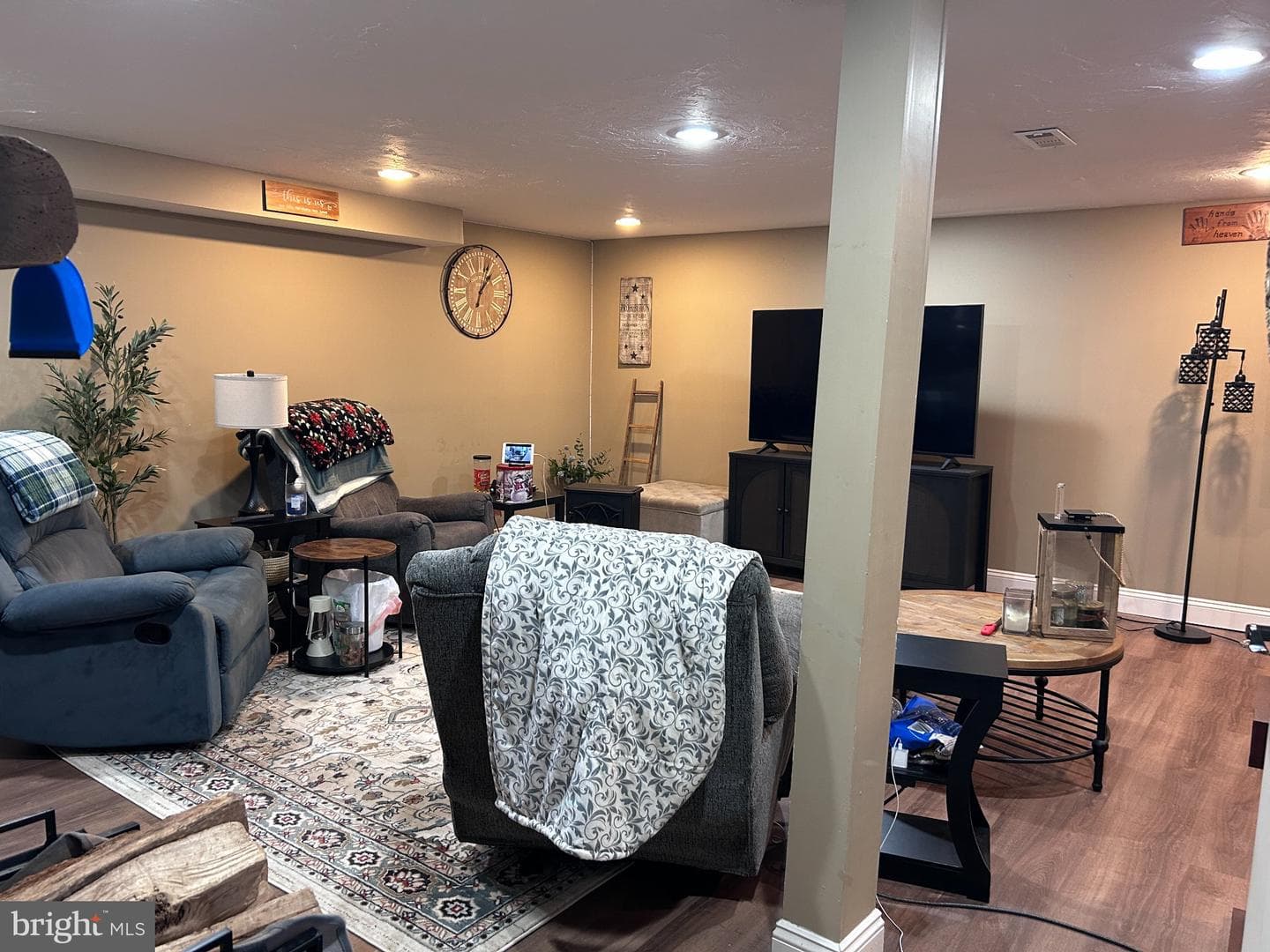 470 Park Street photo 14