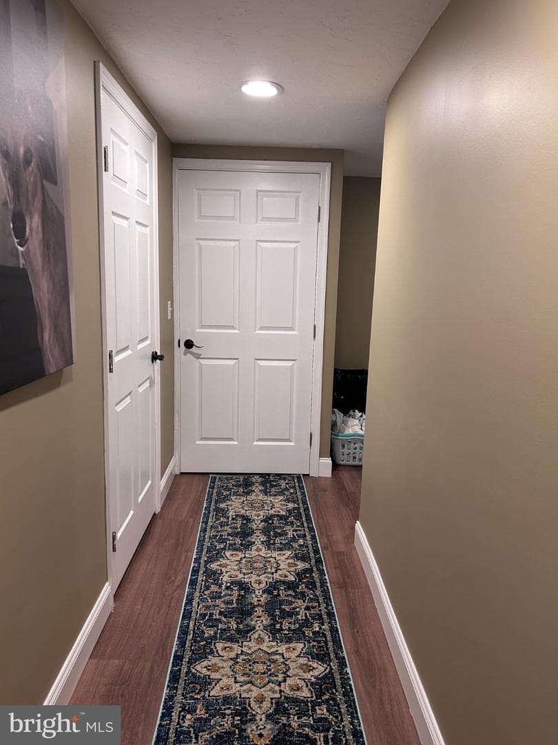 470 Park Street photo 24