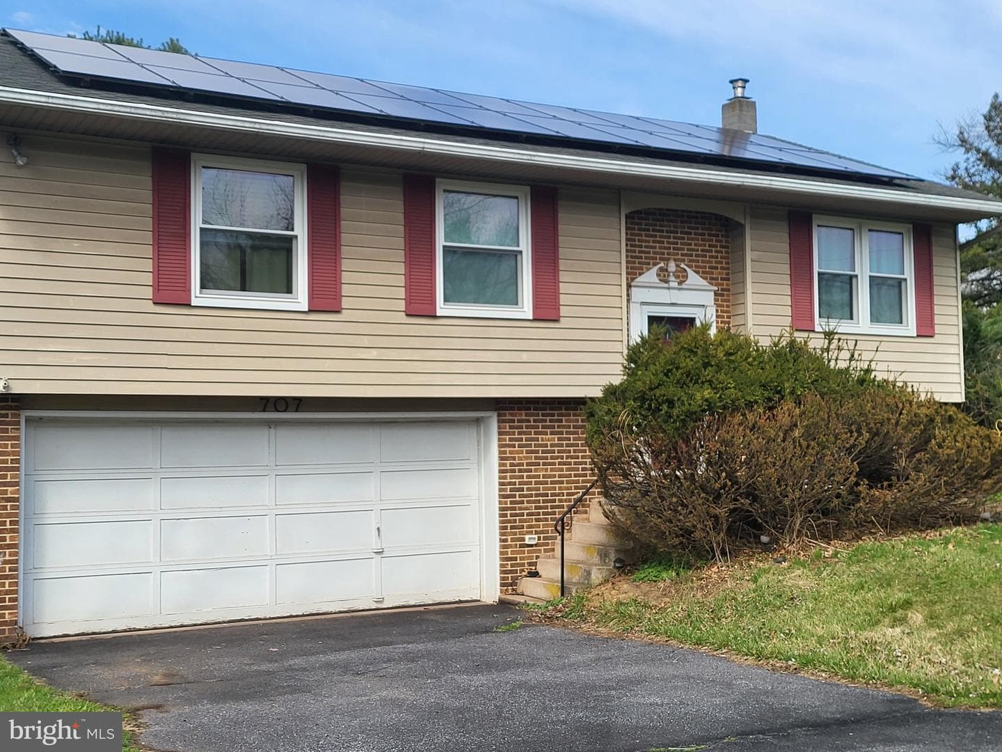707 Wyndamere Road photo 6