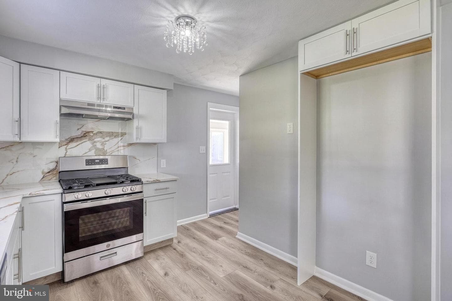 2347 Mardale Drive photo 22
