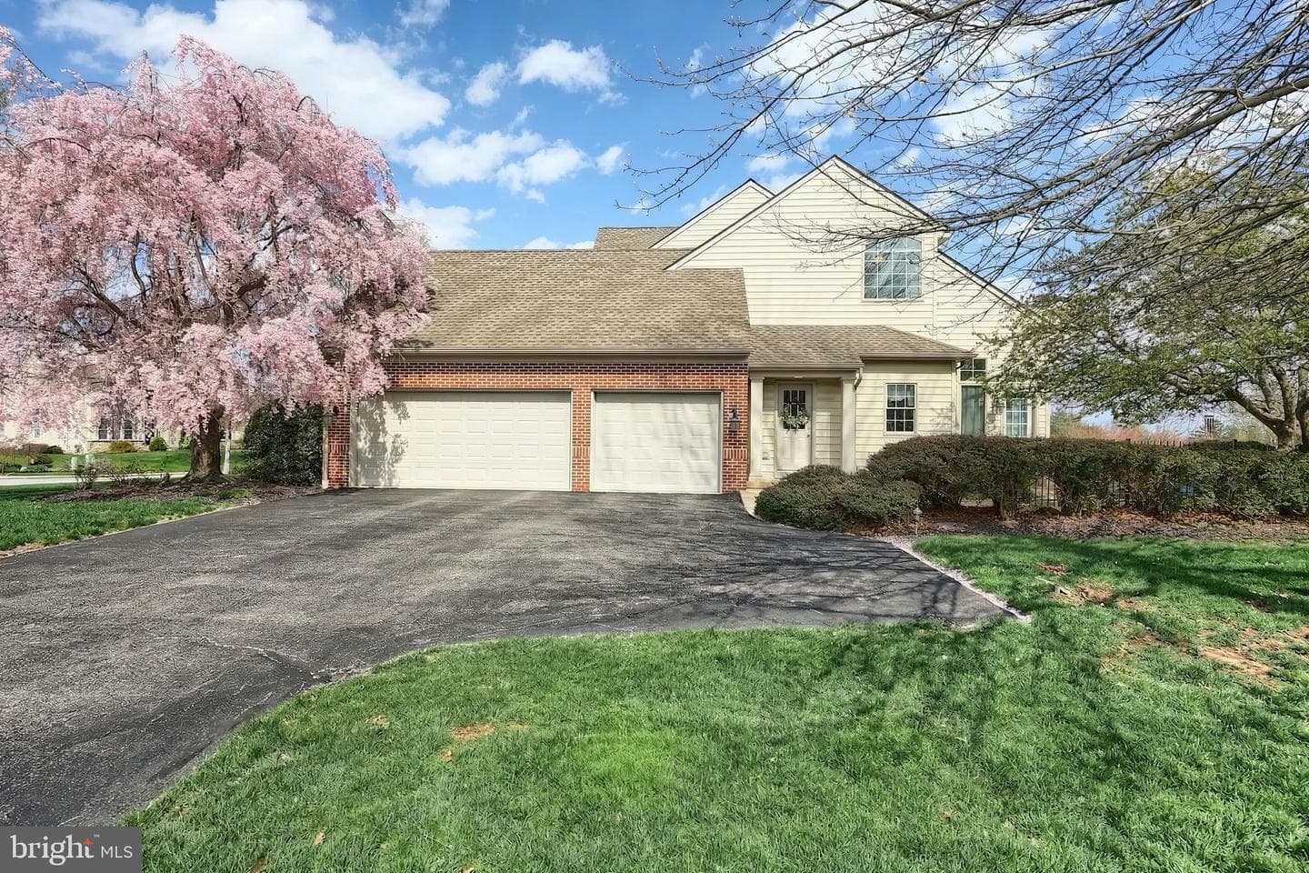 2119 Bernays Drive photo 10