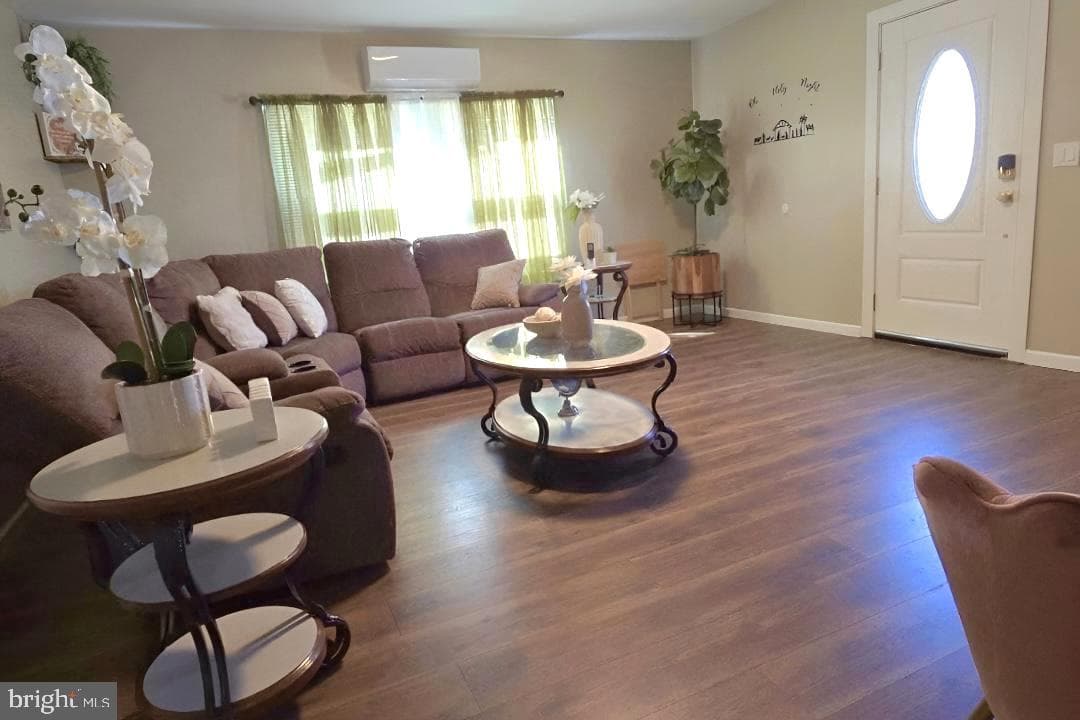 1122 Hanover Road photo 12