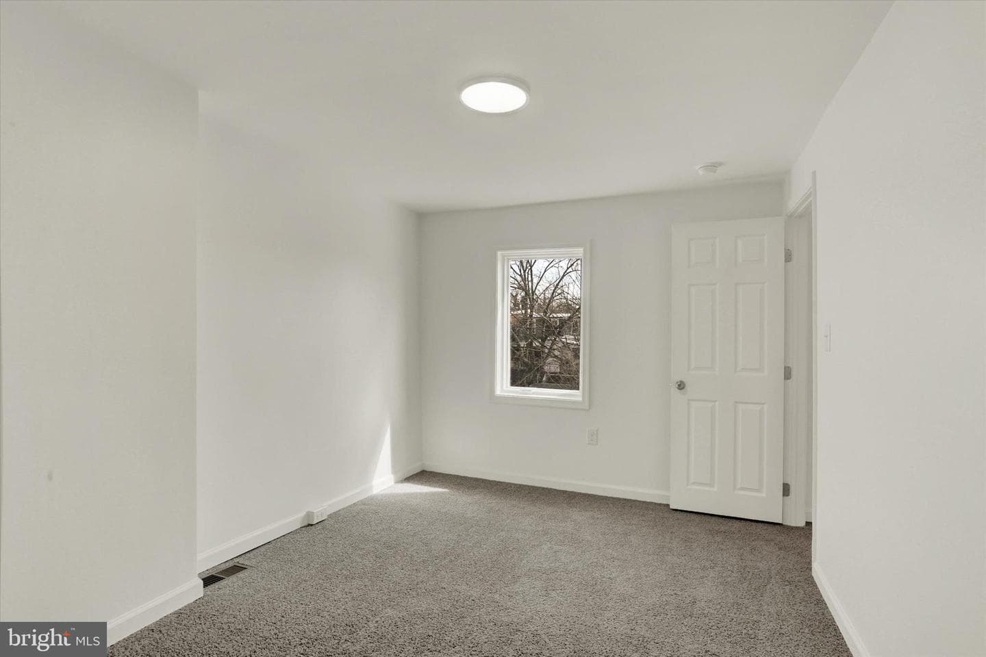 116 Lafayette Street photo 19