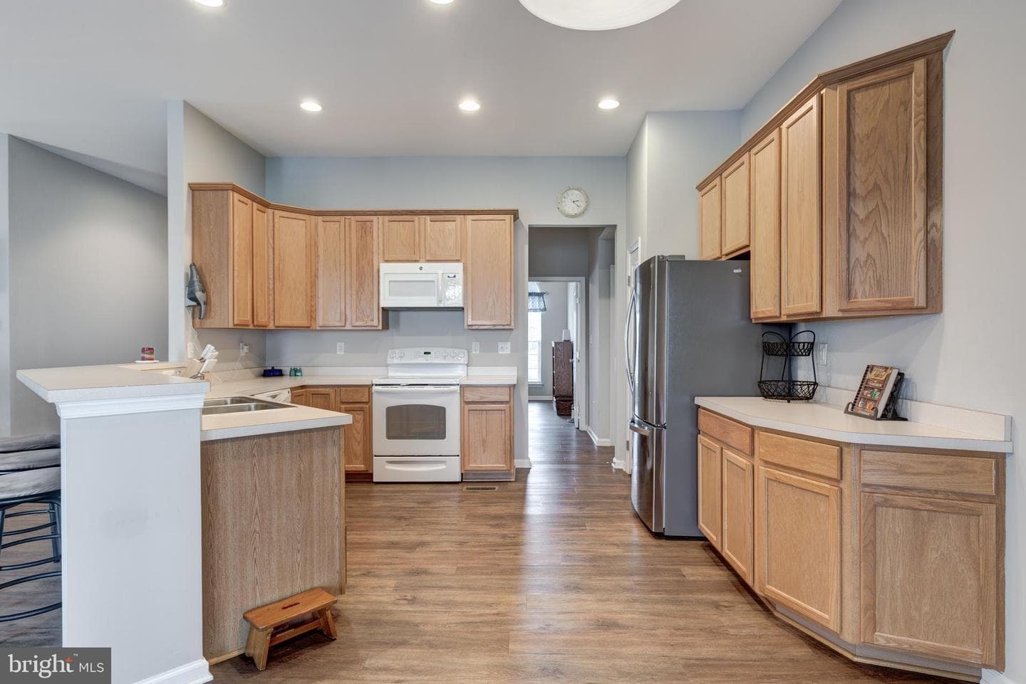 2263 Water Garden Drive photo 4