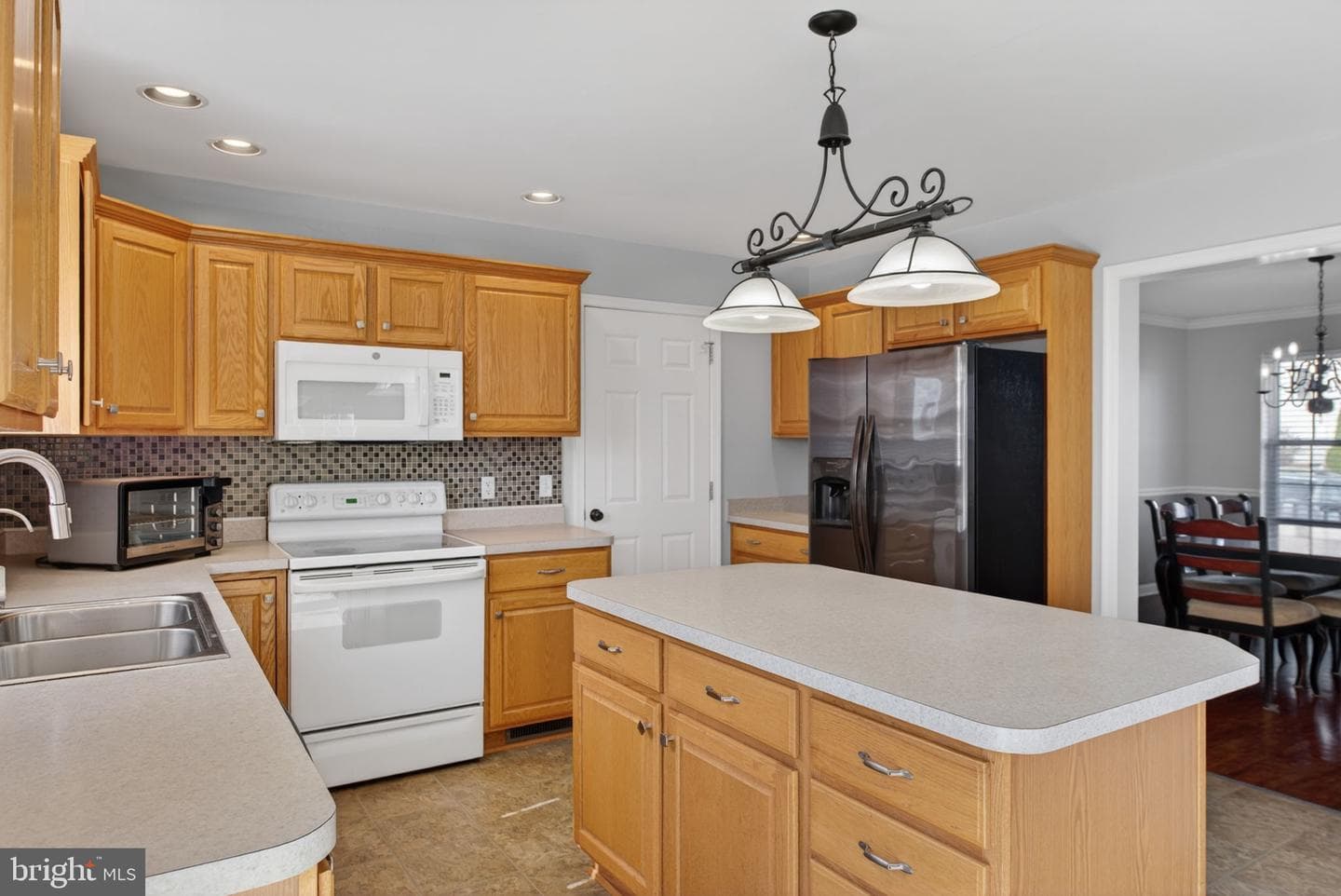 212 Sunset Circle photo 18