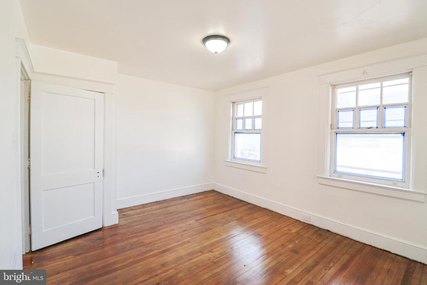 600 W College Avenue photo 23