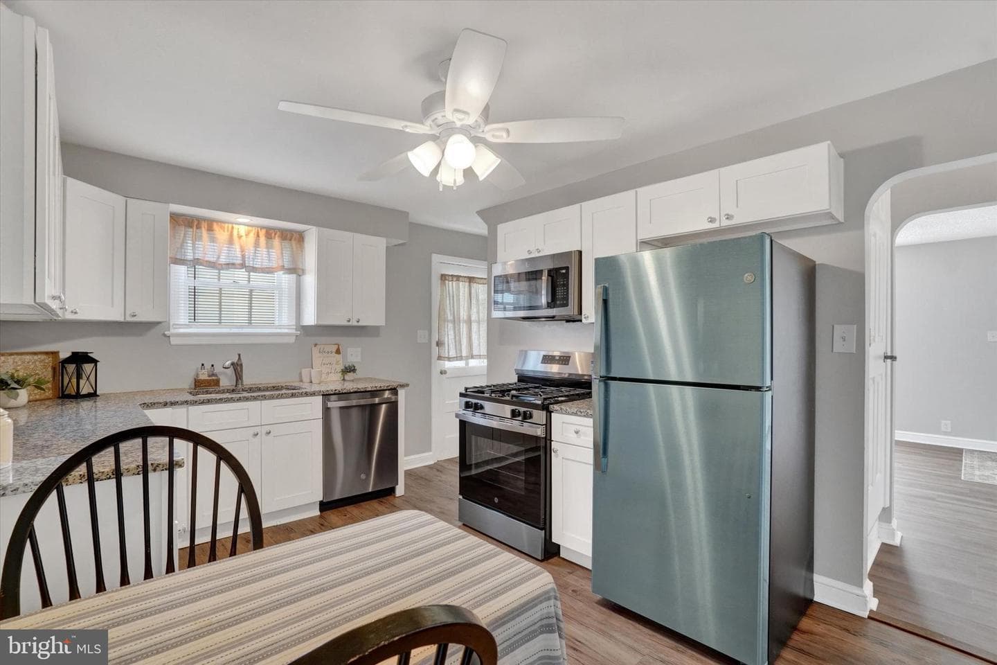 1423 Filbert Street photo 11