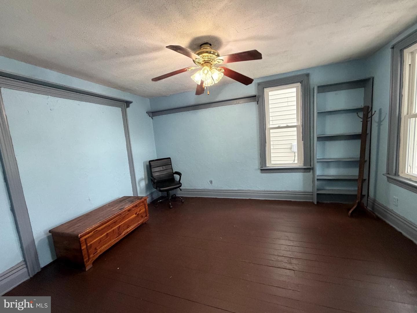 246 Locust Street photo 13
