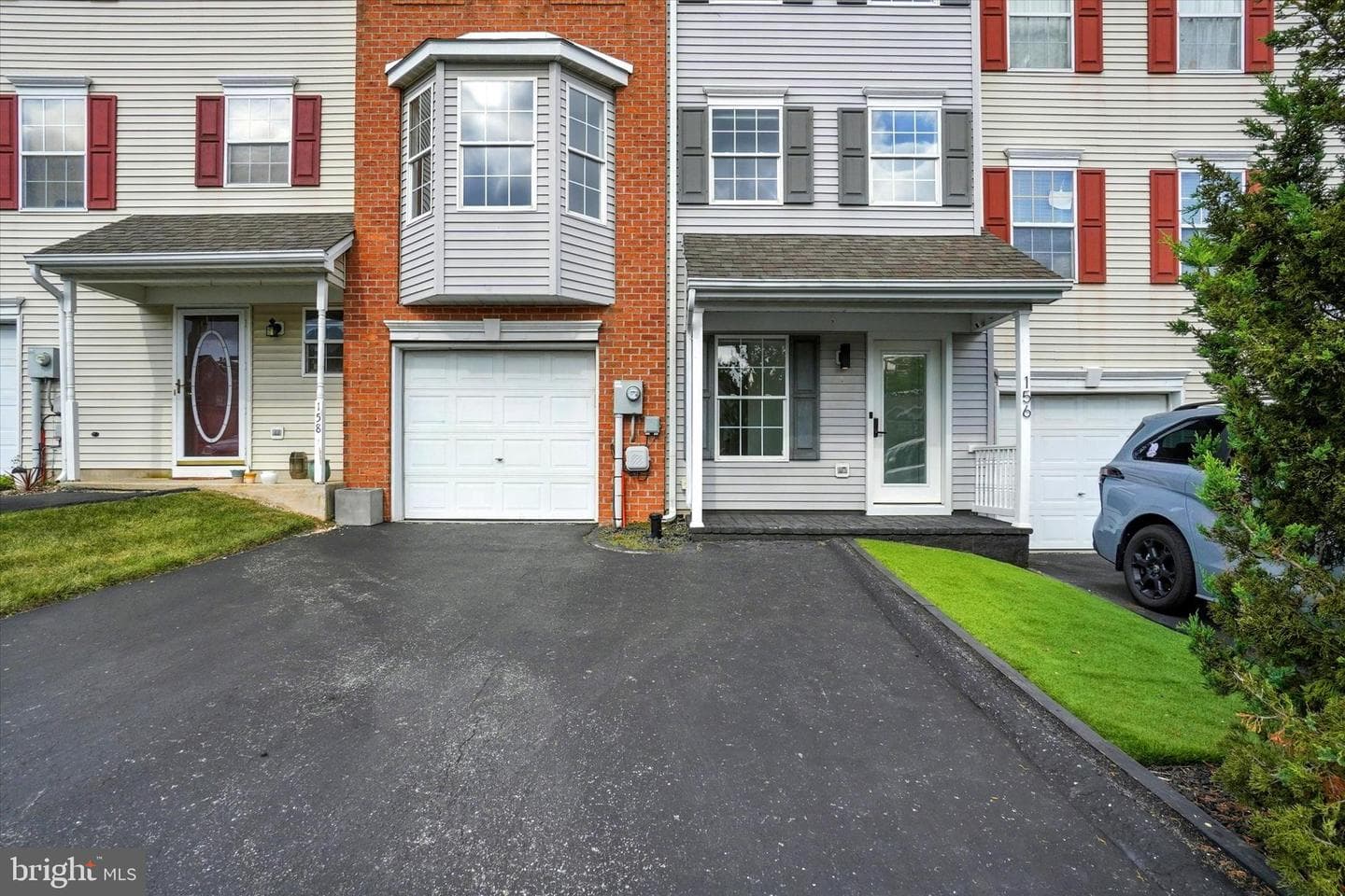 156 Country Ridge Drive photo 2
