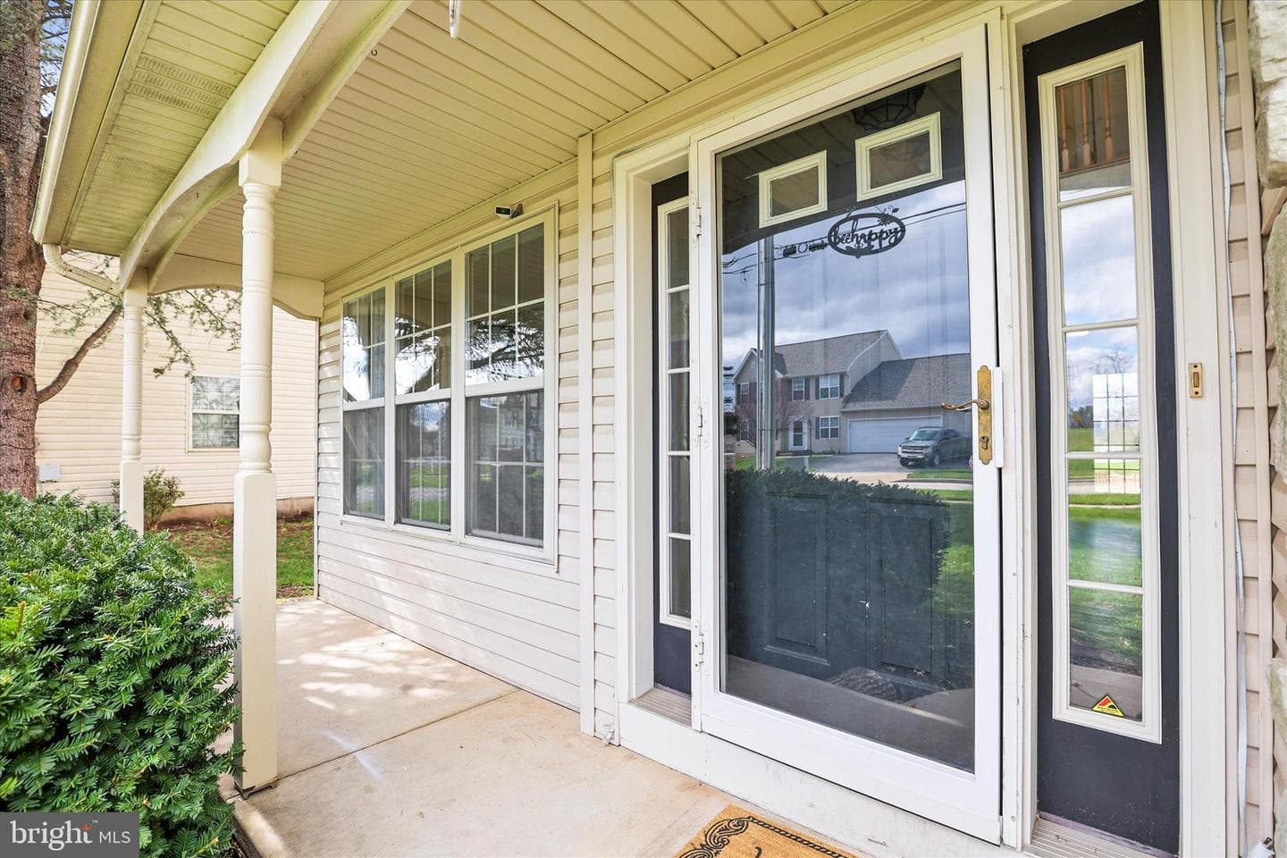 3296 Raintree Road photo 3