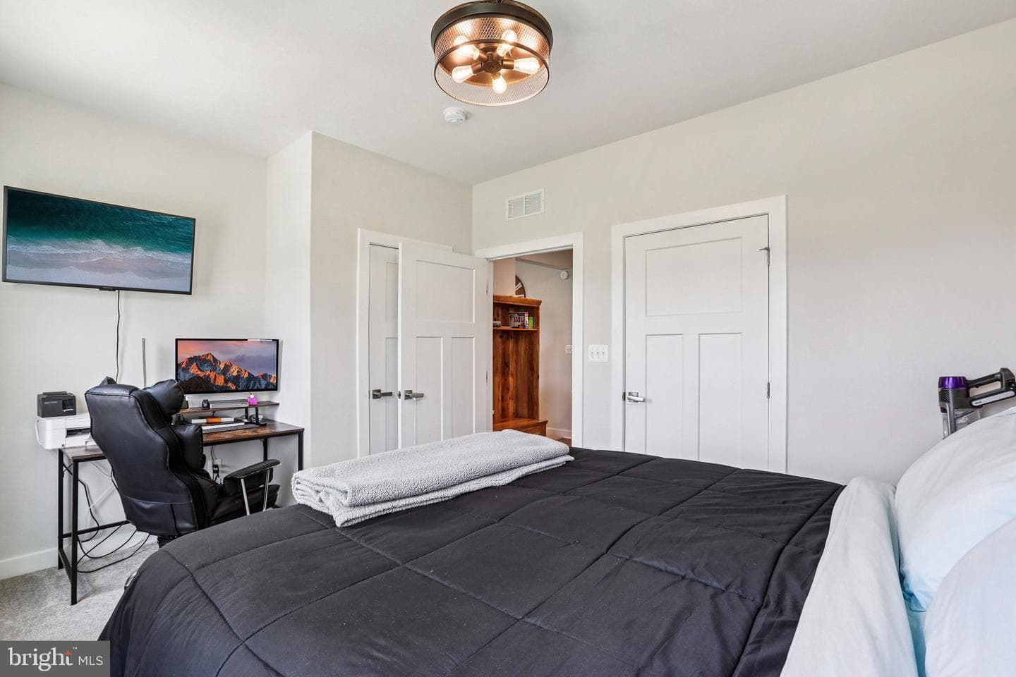 70 Lady Harrington Drive photo 19