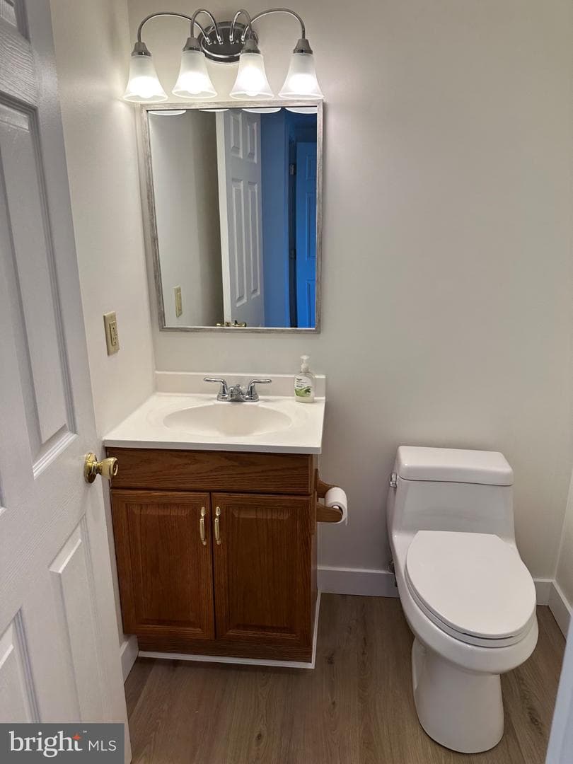 552 Locust Street photo 11