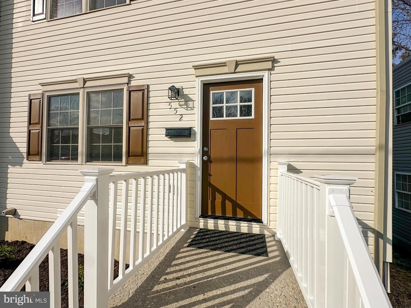 552 Locust Street photo 2