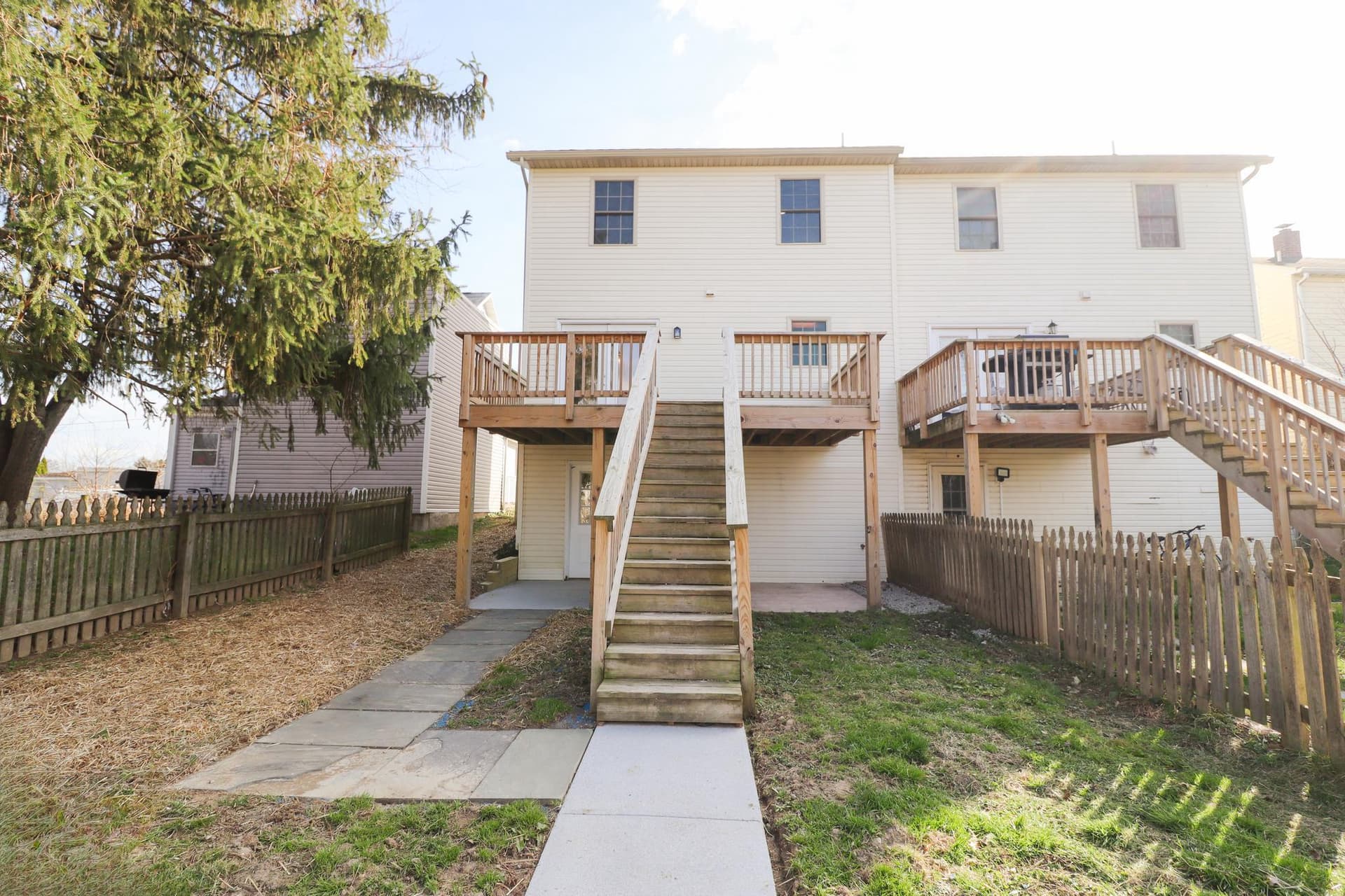 552 Locust Street photo 30