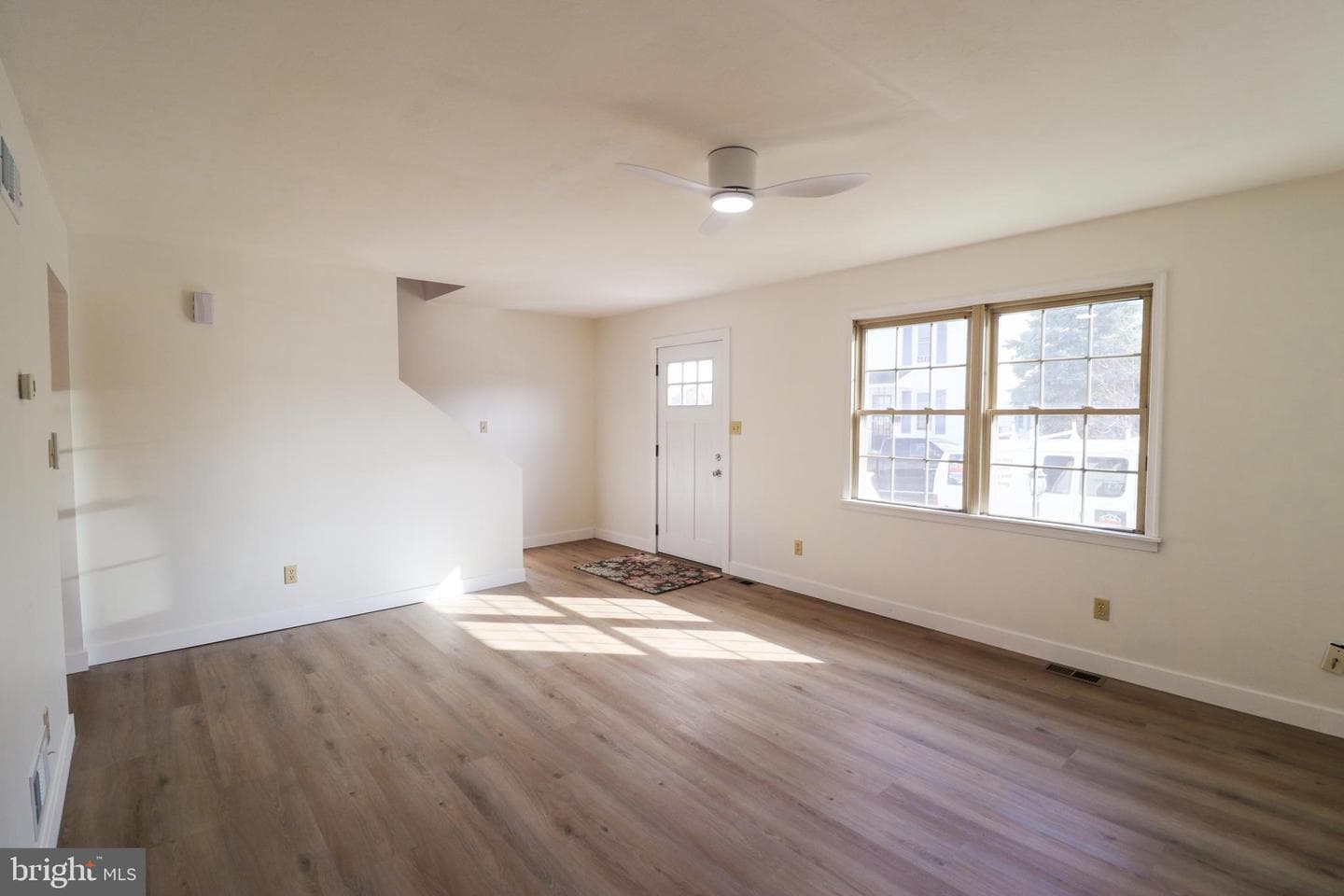 552 Locust Street photo 7