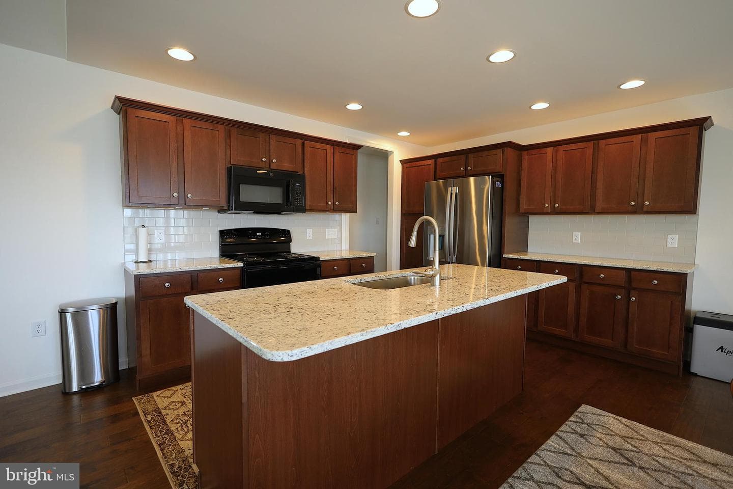 613 Rishel Drive photo 13