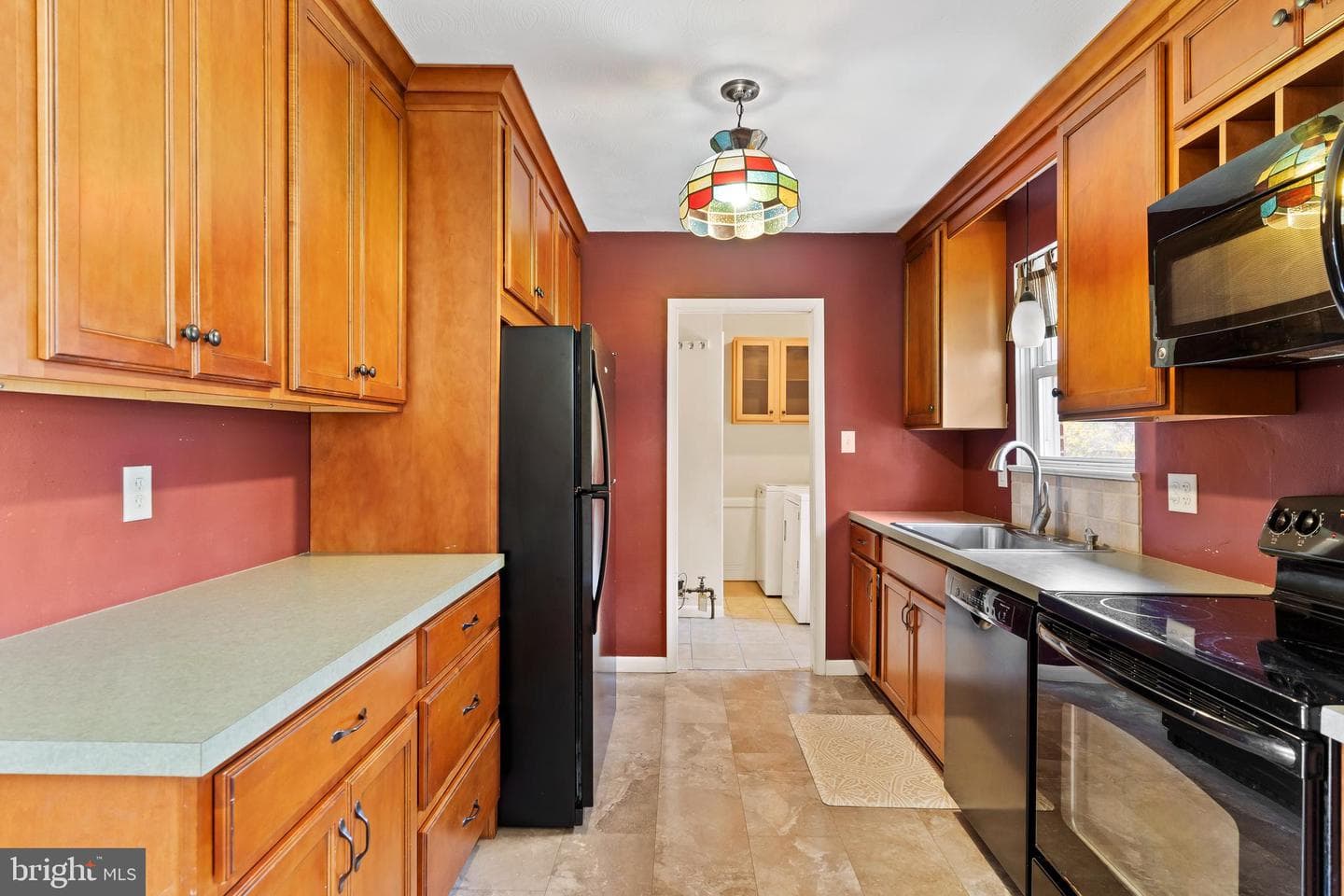 116 Pleasantview Terrace photo 3