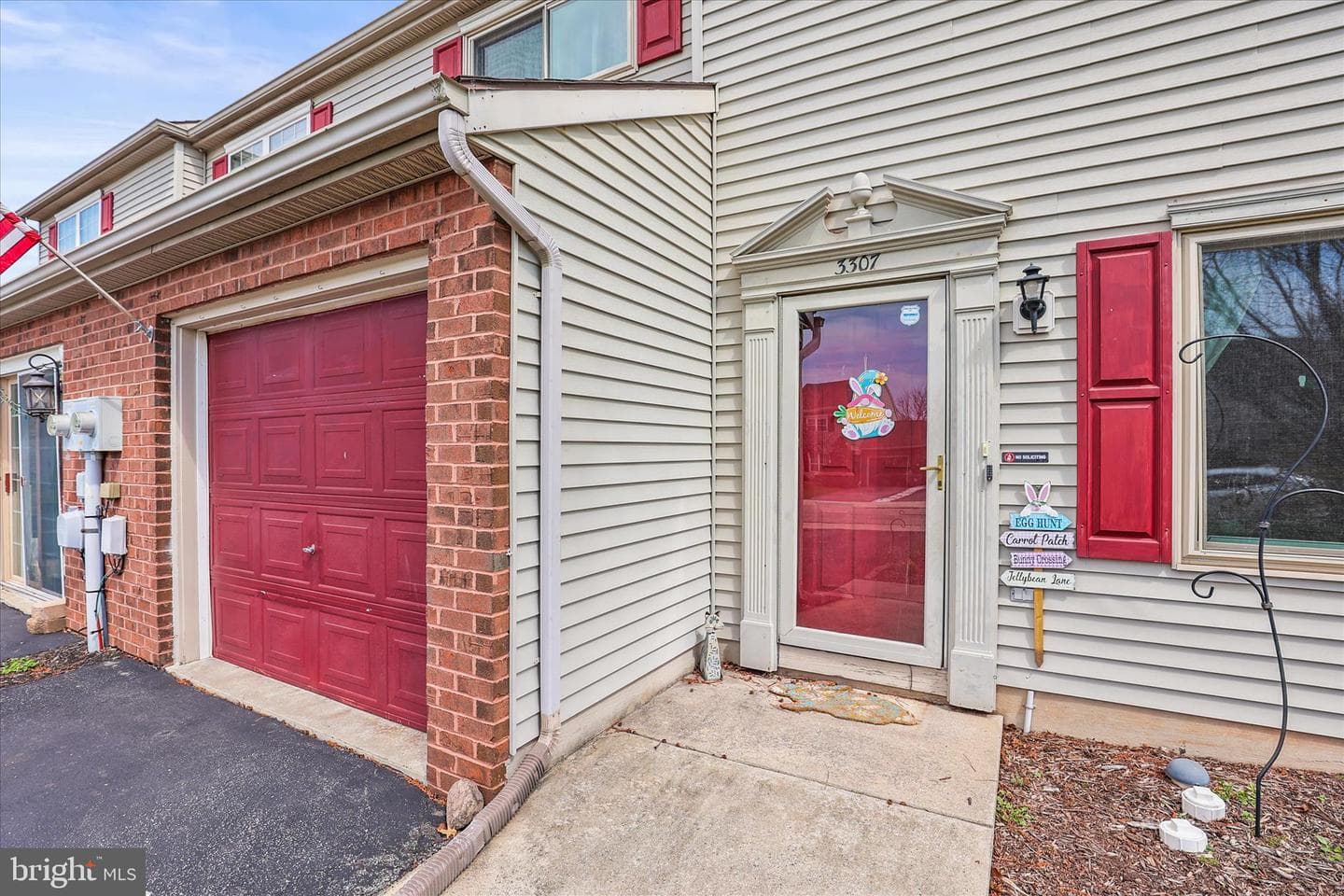3307 Glen Hollow Drive photo 5
