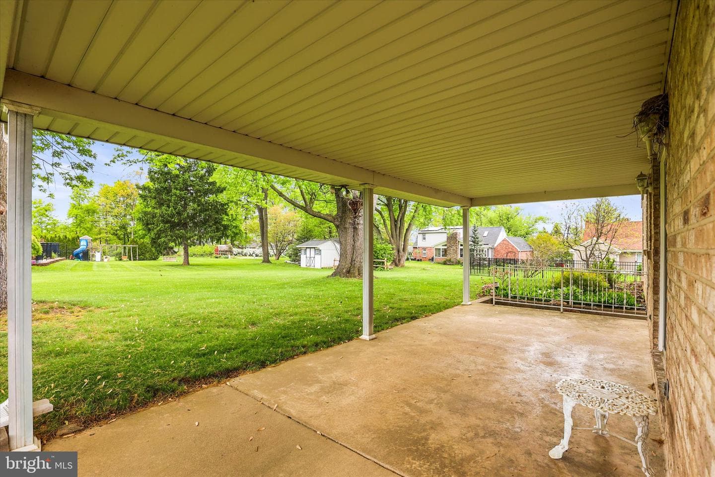 1884 Ebony Drive photo 45