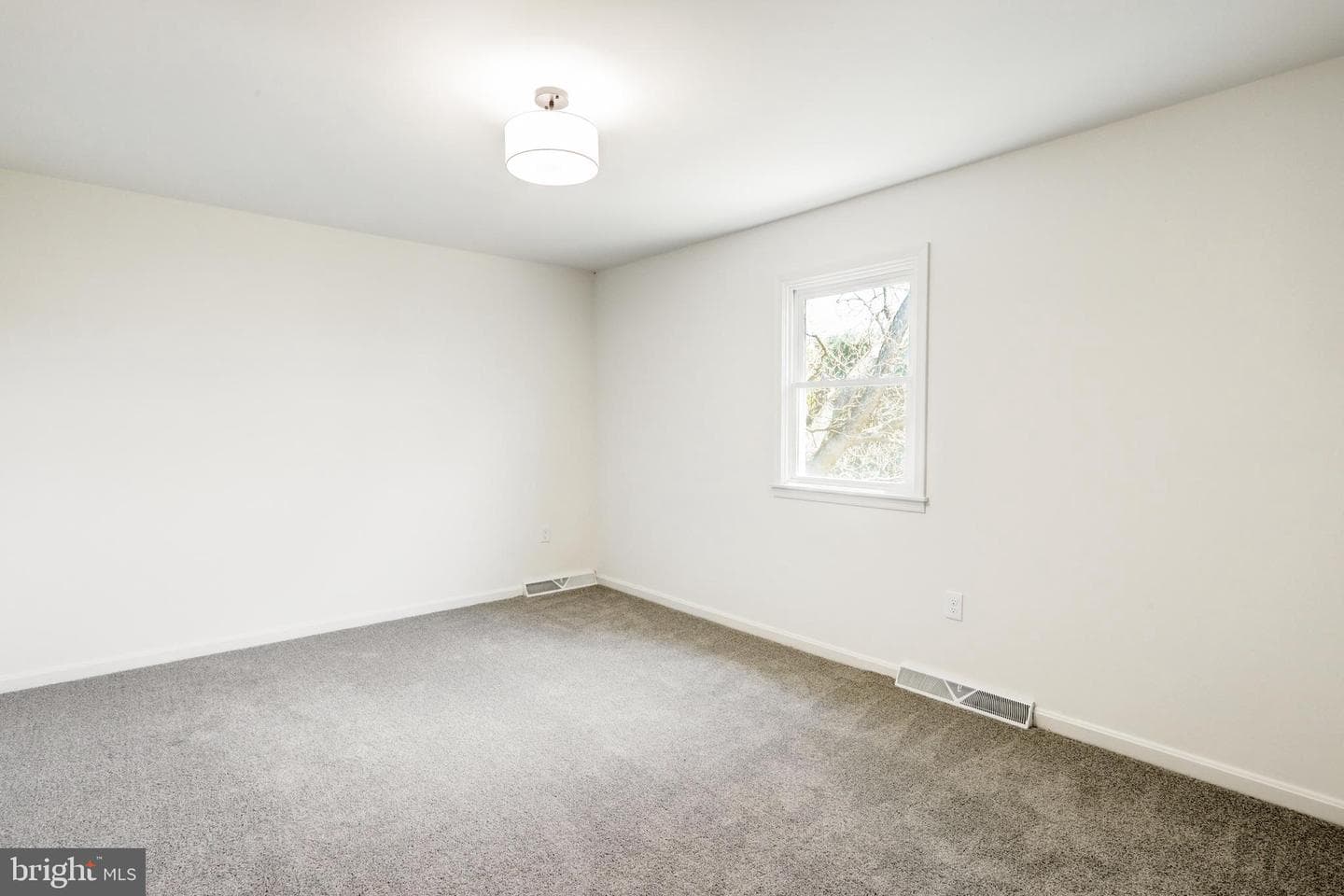 404 Clemens Drive photo 21