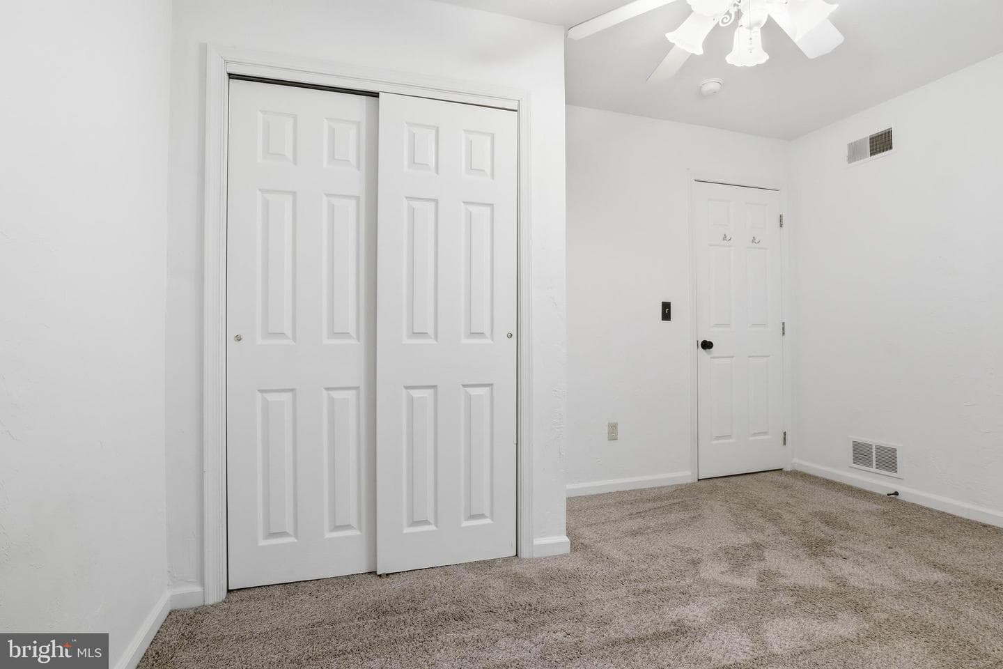 1018 Kelly Drive photo 18