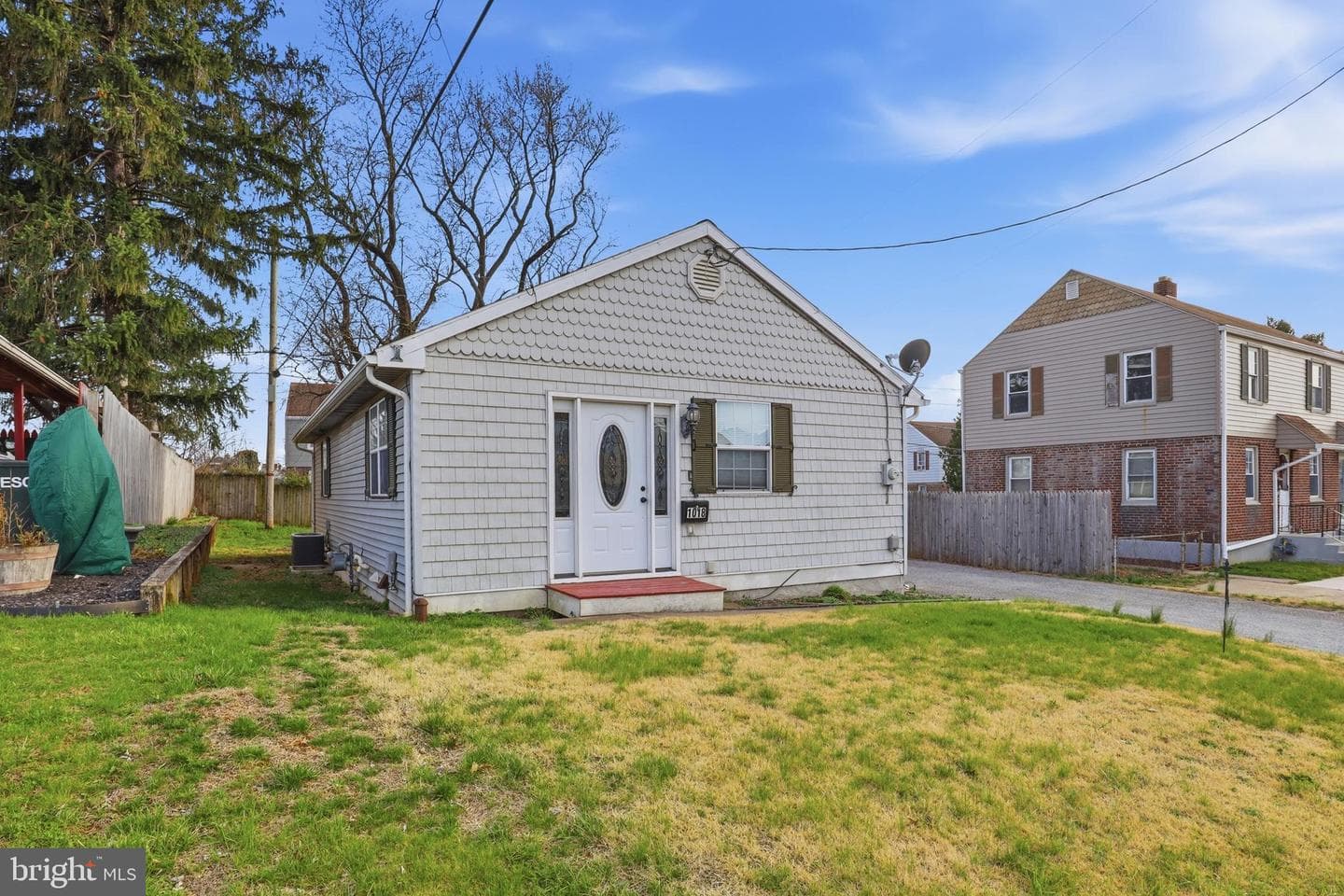 1018 Kelly Drive photo 3