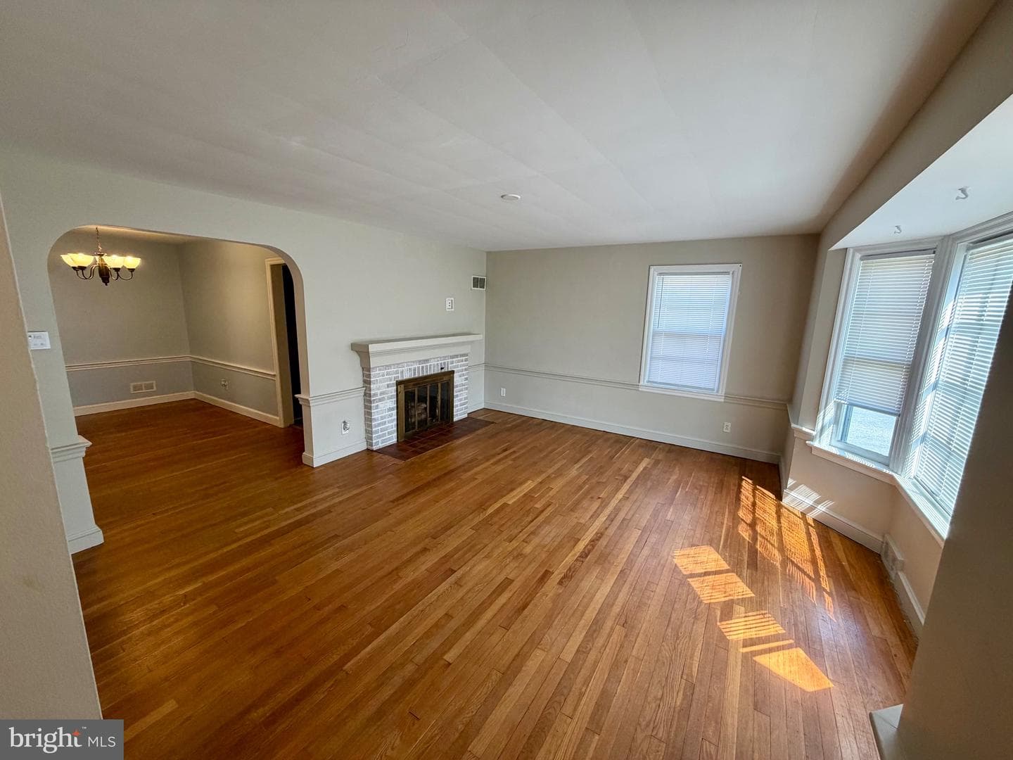 310 S Kershaw Street photo 5