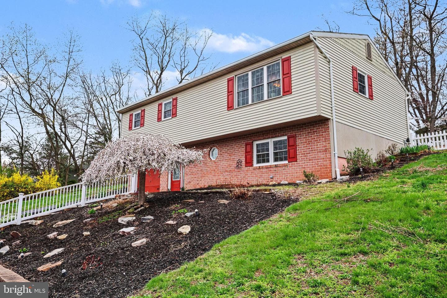 90 Eagle Lane photo 4