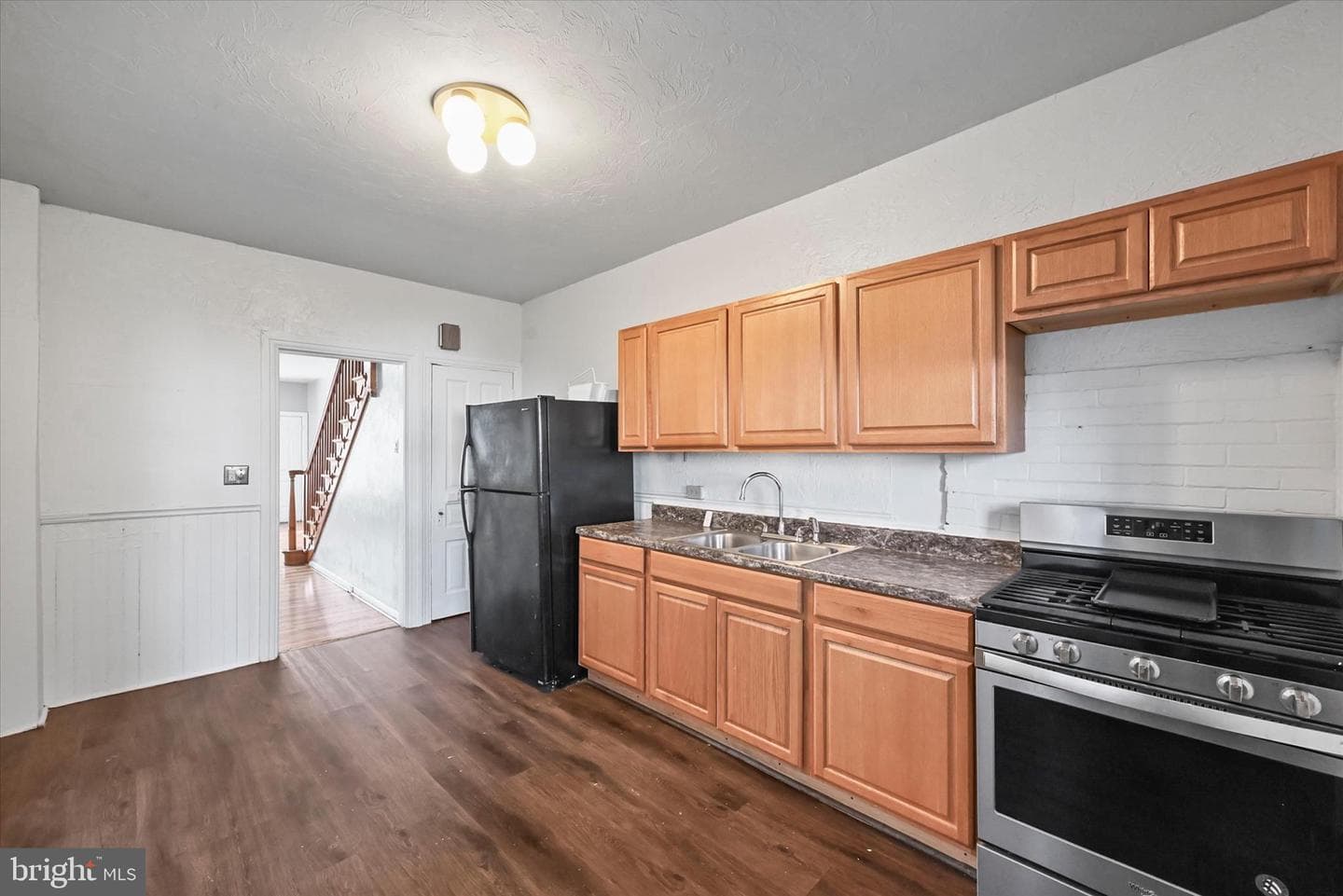 707 York Street photo 10