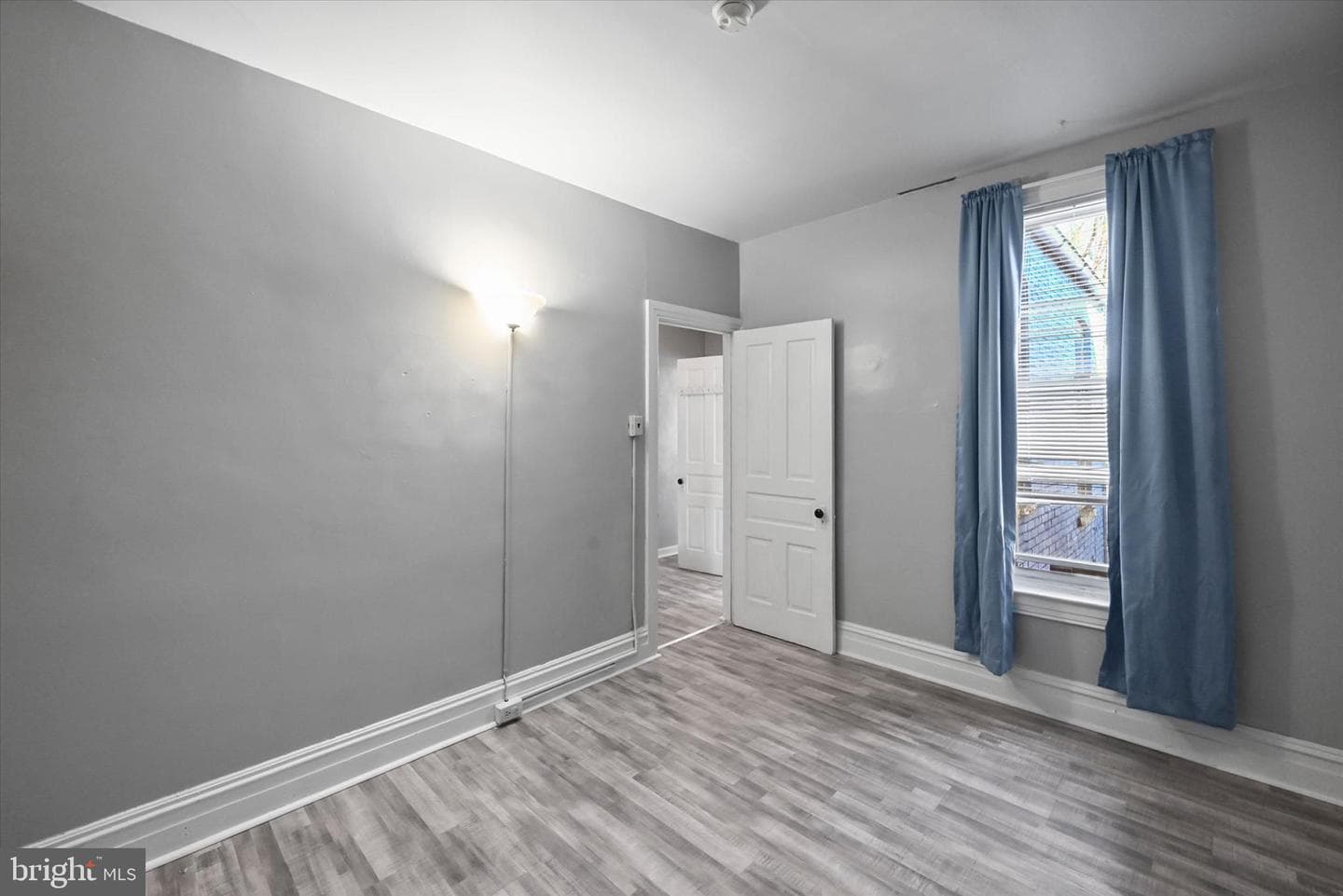 707 York Street photo 15
