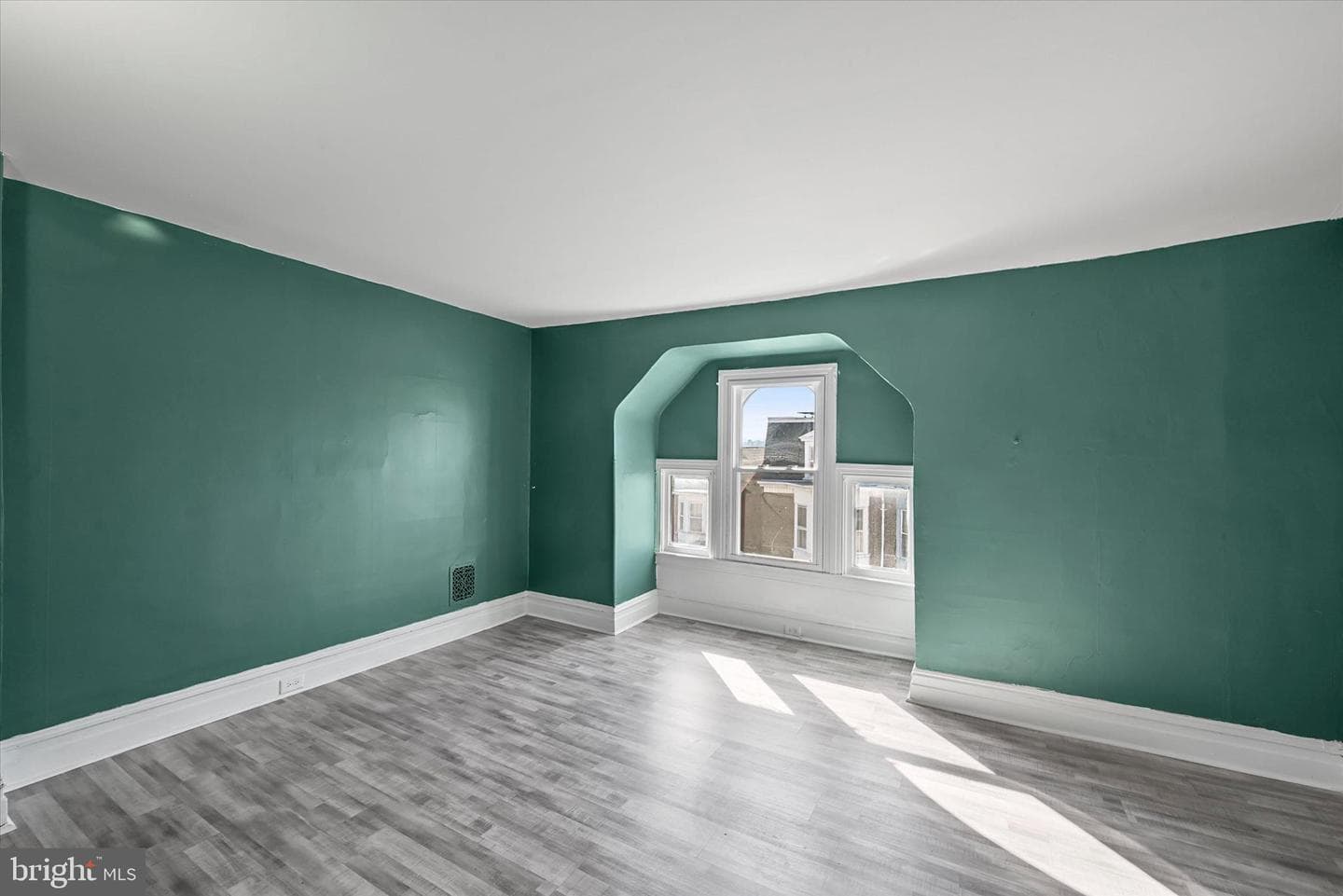 707 York Street photo 22