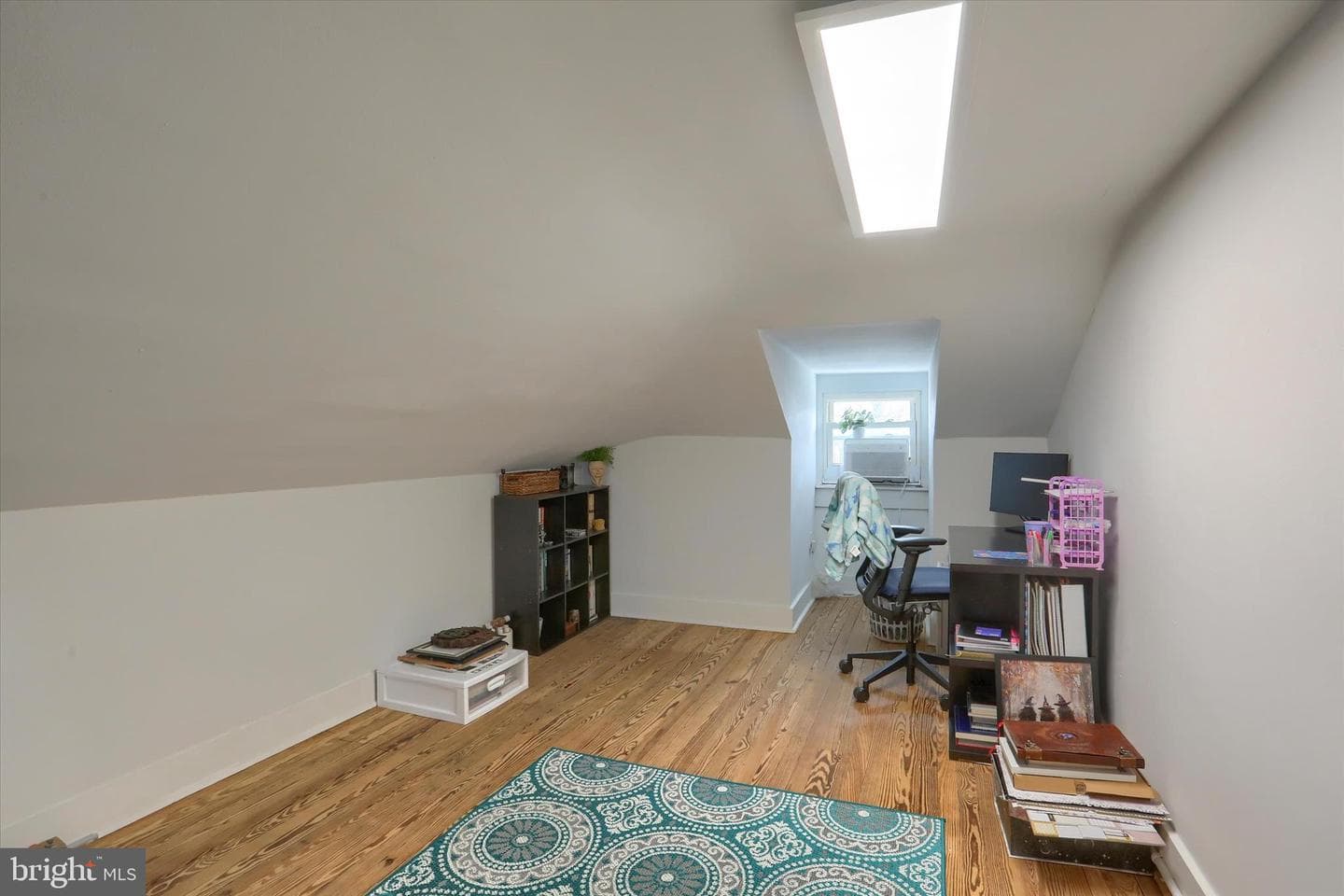 1254 W Poplar Street photo 21